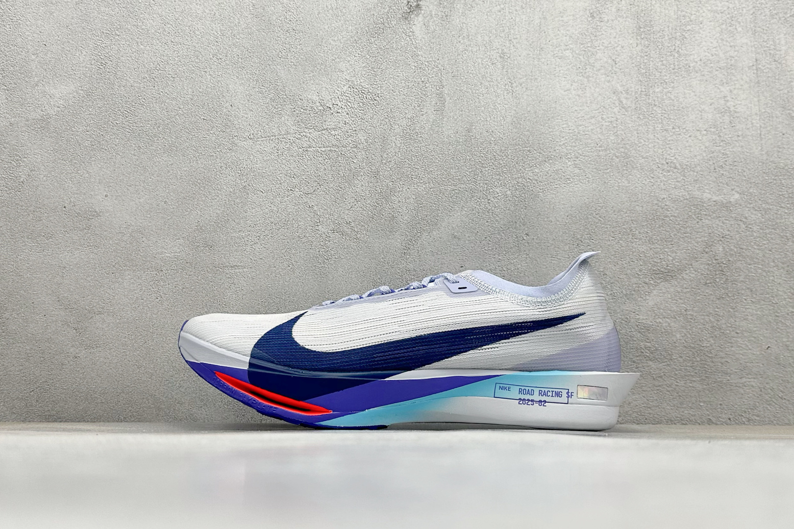 Nike ZoomX Streakfly 2 马拉松柔软缓震超轻透气跑鞋 货号：HF6416-001  尺码：38.5 39 40 40.5 41 42 42.5 43 44 44.5 45-选品中心