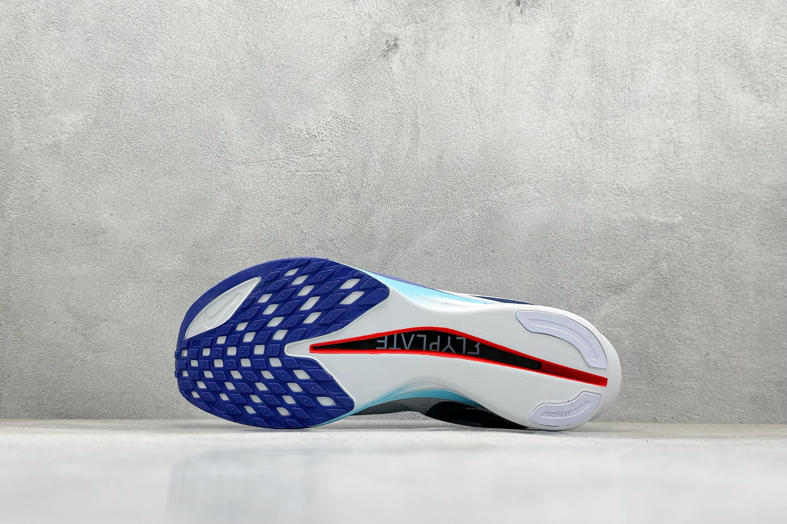 图片[4]-Nike ZoomX Streakfly 2 马拉松柔软缓震超轻透气跑鞋 货号：HF6416-001  尺码：38.5 39 40 40.5 41 42 42.5 43 44 44.5 45-选品中心
