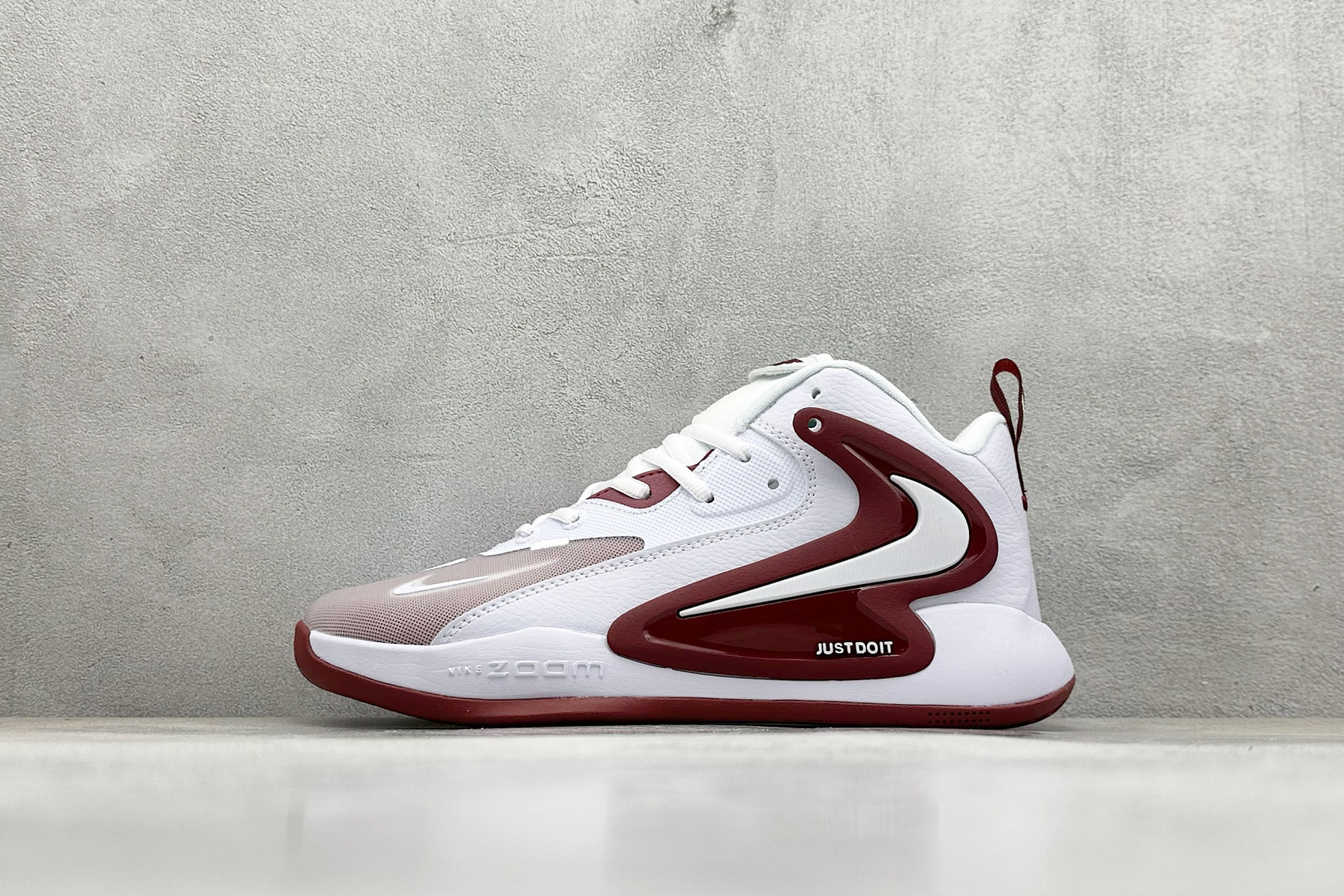 NIkE ZOOM HYPERSET 2 SE 篮球鞋 原鞋开发 全鞋底react科技缓震及能量反馈 上脚舒适回弹 绑带系统和后跟填充 使 hyerset拥有 更出色的鞋面包裹 独家私磨 支持实战 货号：FQ7070-106 尺码：36-46-选品中心