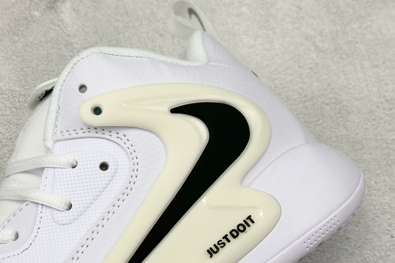 图片[9]-NIkE ZOOM HYPERSET 2 SE 篮球鞋 原鞋开发 全鞋底react科技缓震及能量反馈 上脚舒适回弹 绑带系统和后跟填充 使 hyerset拥有 更出色的鞋面包裹 独家私磨 支持实战 货号：FQ7070-101 尺码：36-46-选品中心