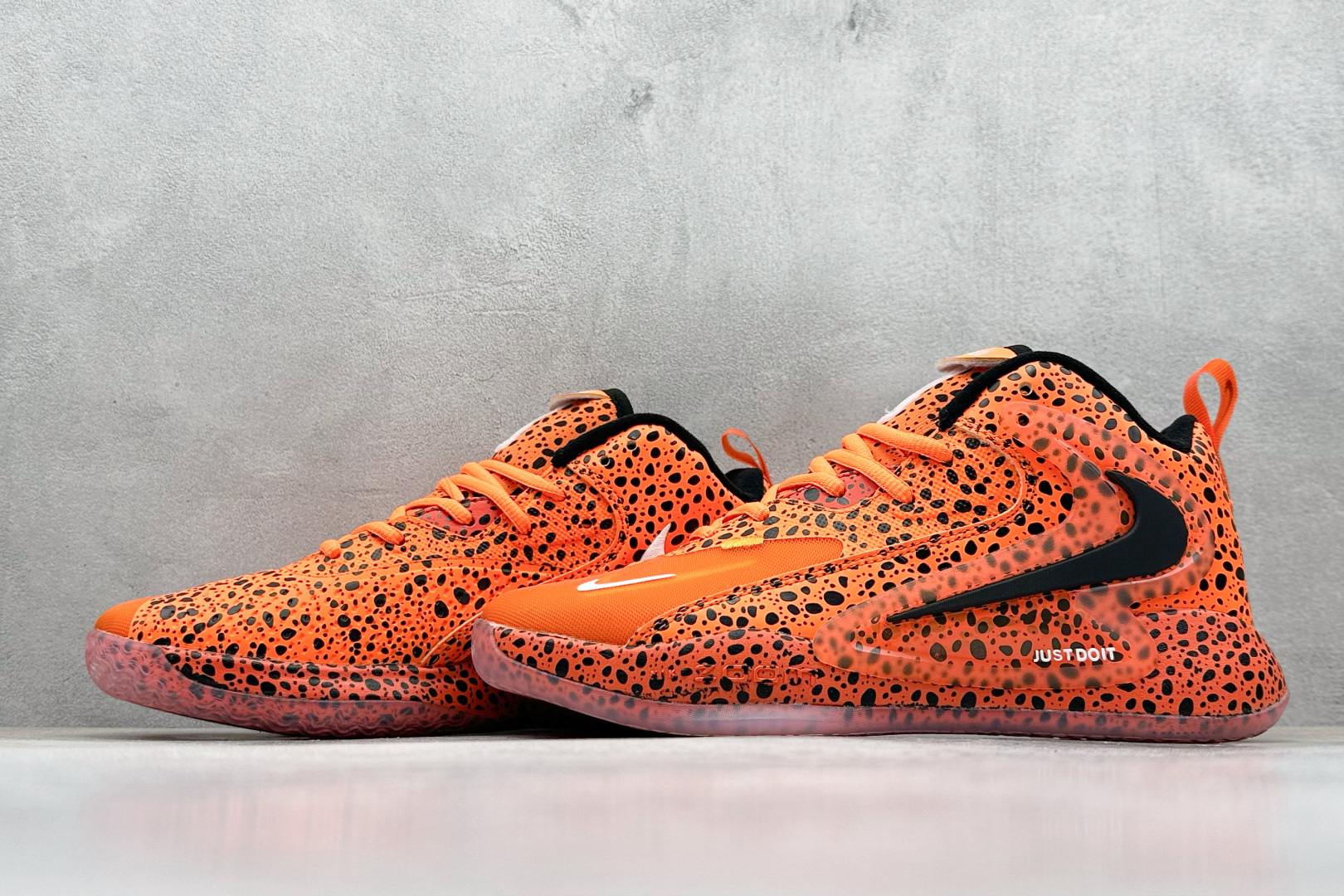 图片[5]-NIkE ZOOM HYPERSET 2 SE 篮球鞋 原鞋开发 全鞋底react科技缓震及能量反馈 上脚舒适回弹 绑带系统和后跟填充 使 hyerset拥有 更出色的鞋面包裹 独家私磨 支持实战 货号：FV3687-900 尺码：36-46-选品中心