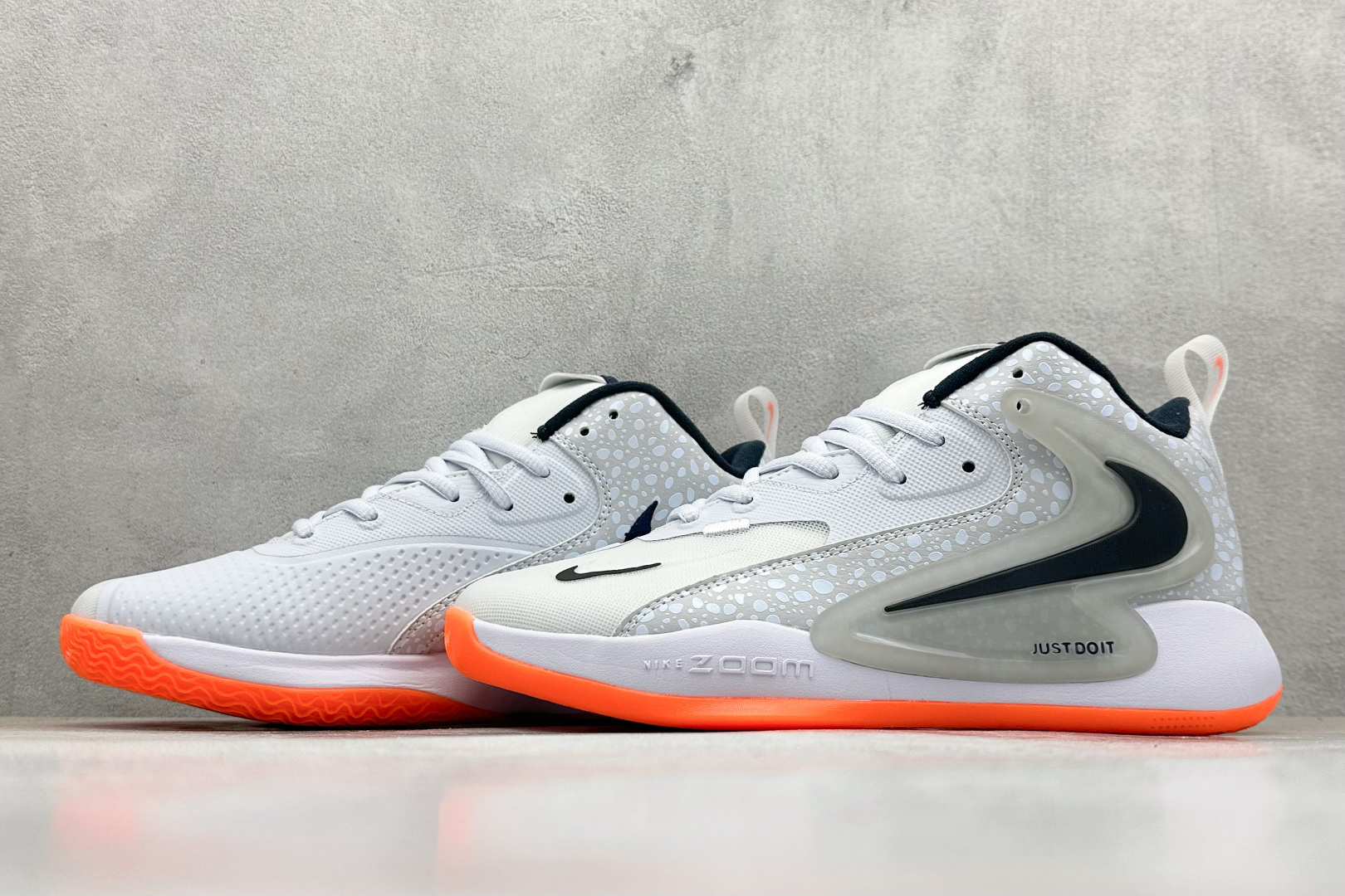 图片[5]-NIkE ZOOM HYPERSET 2 SE 篮球鞋 原鞋开发 全鞋底react科技缓震及能量反馈 上脚舒适回弹 绑带系统和后跟填充 使 hyerset拥有 更出色的鞋面包裹 独家私磨 支持实战 货号：HF3241-900 尺码：36-46-选品中心