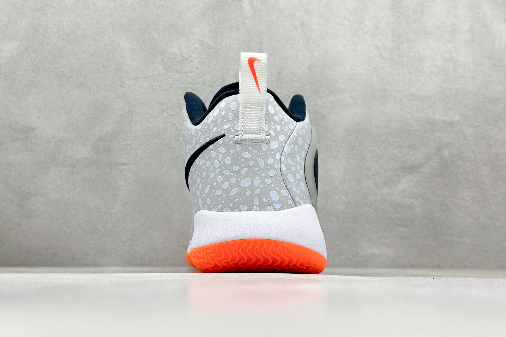 图片[6]-NIkE ZOOM HYPERSET 2 SE 篮球鞋 原鞋开发 全鞋底react科技缓震及能量反馈 上脚舒适回弹 绑带系统和后跟填充 使 hyerset拥有 更出色的鞋面包裹 独家私磨 支持实战 货号：HF3241-900 尺码：36-46-选品中心