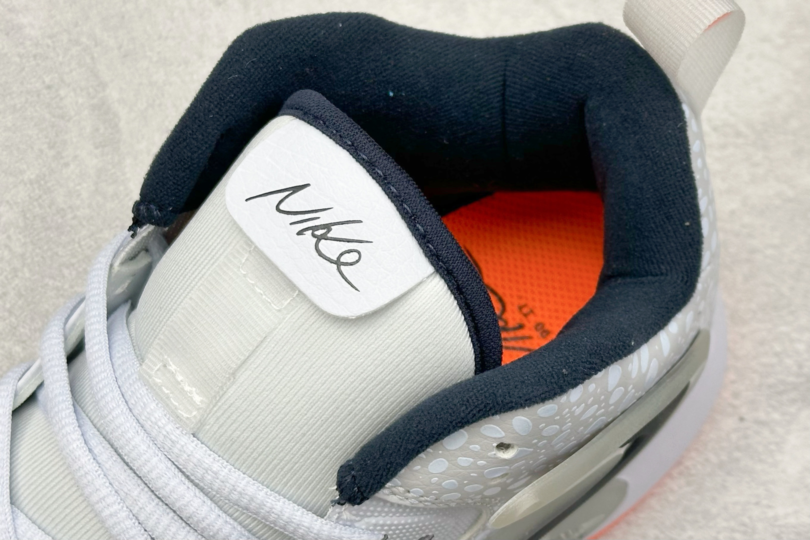 图片[8]-NIkE ZOOM HYPERSET 2 SE 篮球鞋 原鞋开发 全鞋底react科技缓震及能量反馈 上脚舒适回弹 绑带系统和后跟填充 使 hyerset拥有 更出色的鞋面包裹 独家私磨 支持实战 货号：HF3241-900 尺码：36-46-选品中心