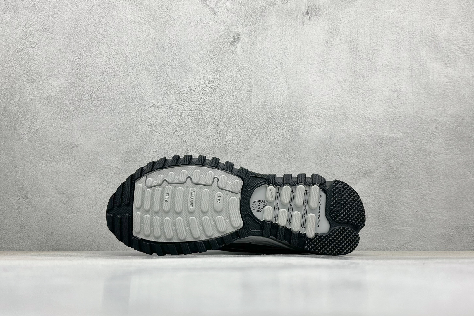 纯原NK Air Max TL 2.5 SP 全新配色子弹复古联名减震气垫跑步鞋 HM8818-001