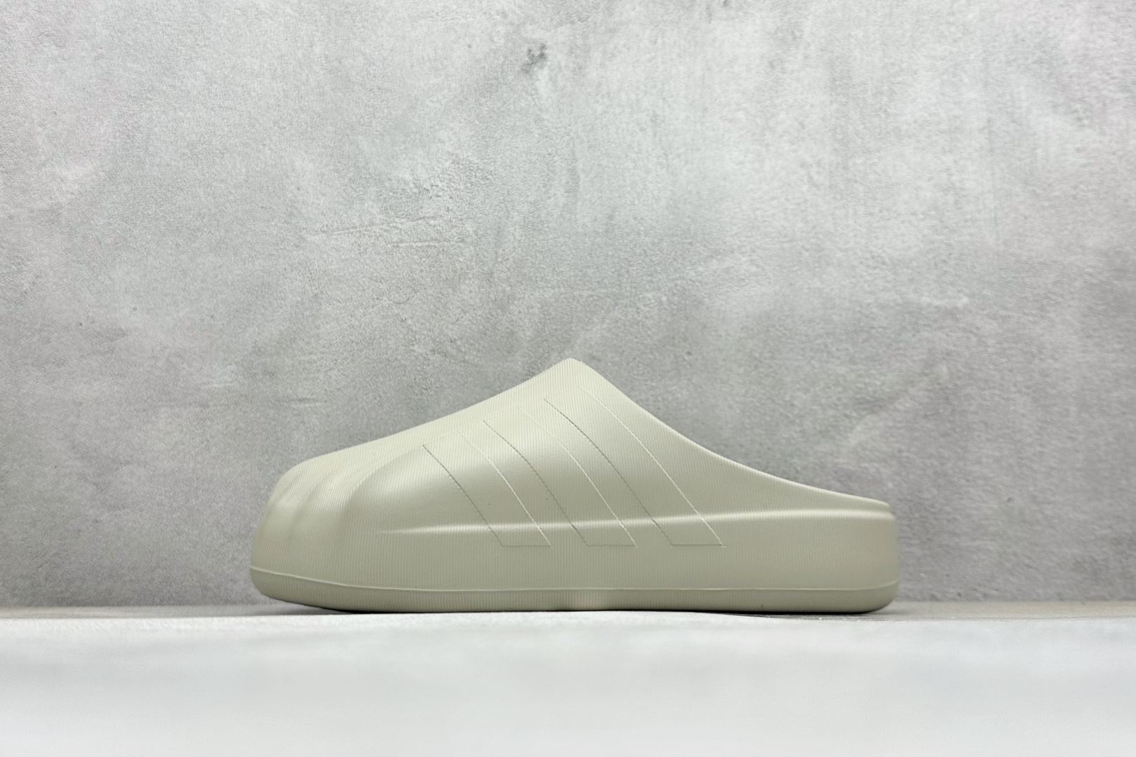 AdidOriginals AdiFOM Superstar Mule 阿迪今夏爆款包头鸭鸭拖鞋 IE0757