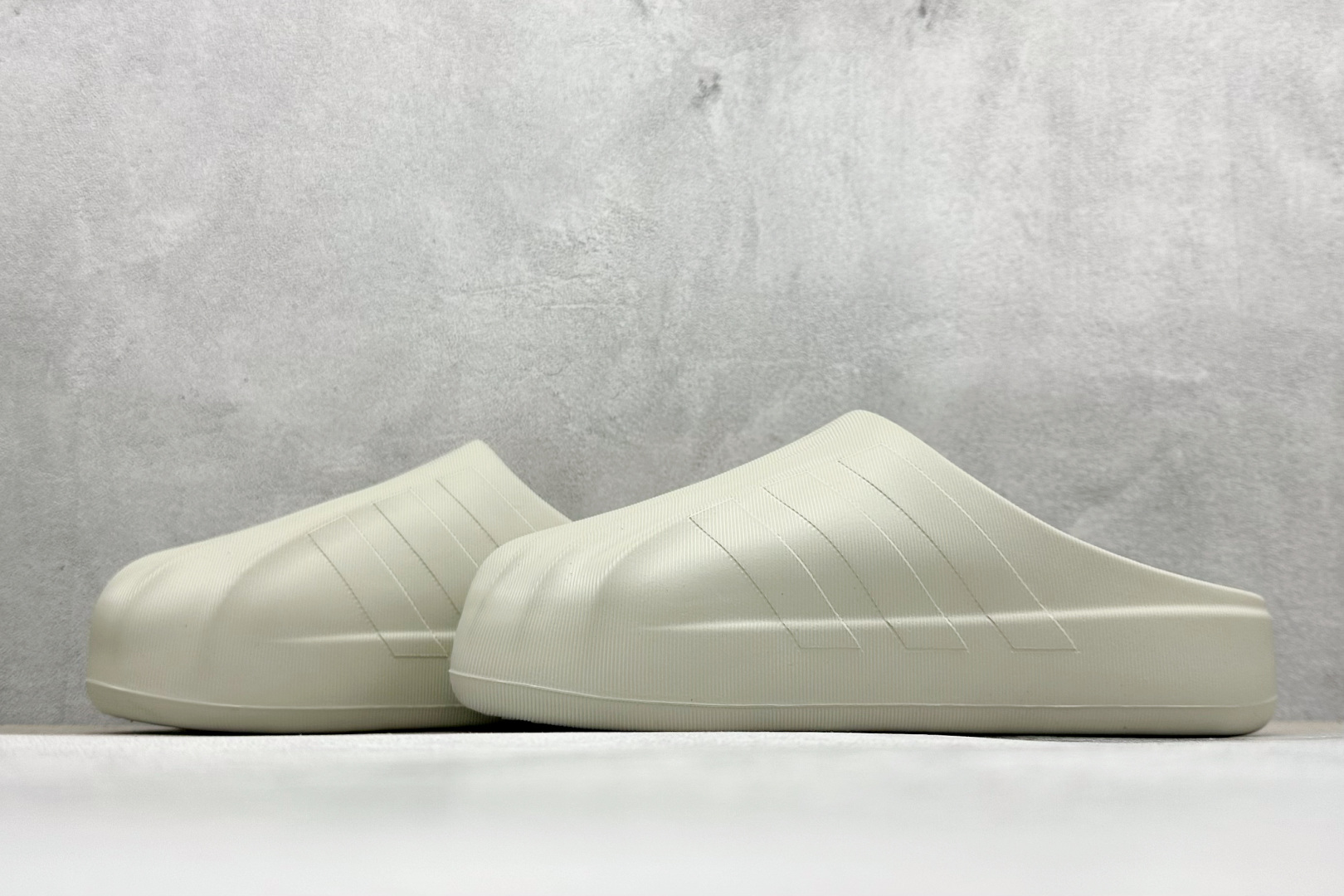 AdidOriginals AdiFOM Superstar Mule 阿迪今夏爆款包头鸭鸭拖鞋 IE0757