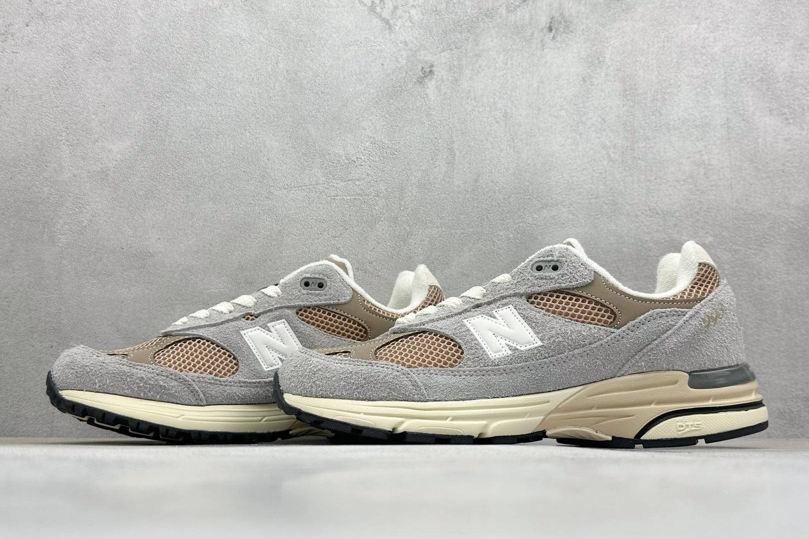 New Balance NB Made In USA M993系列美产血统经典复古休闲运动百搭老爹跑步鞋 U993GG