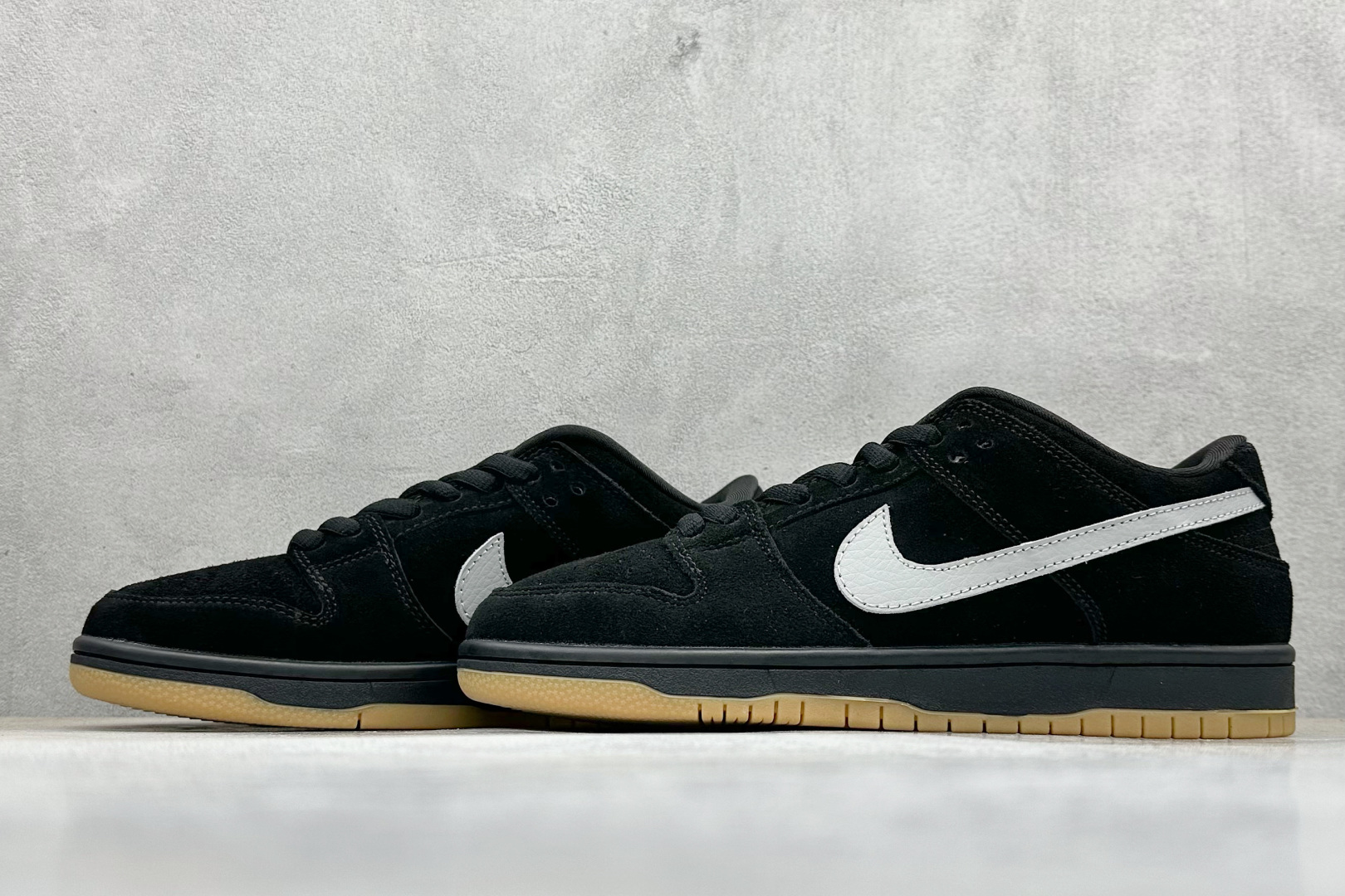 BF版Nike SB Dunk Low 生胶黑银 BQ6817-010