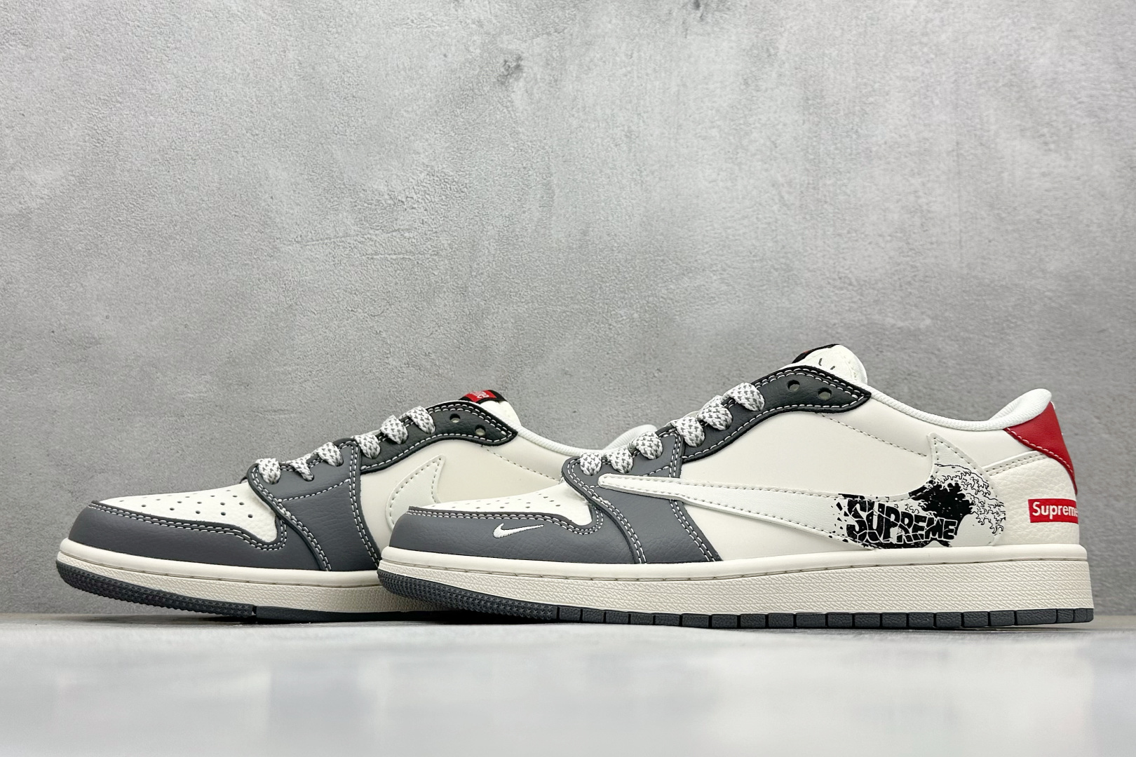 Travis Scott x Fragment Design x Air Jordan 1 Low SP AJ1 乔1 Supreme联名 米灰黑红尾 低帮文化休闲板鞋 QW5088-201