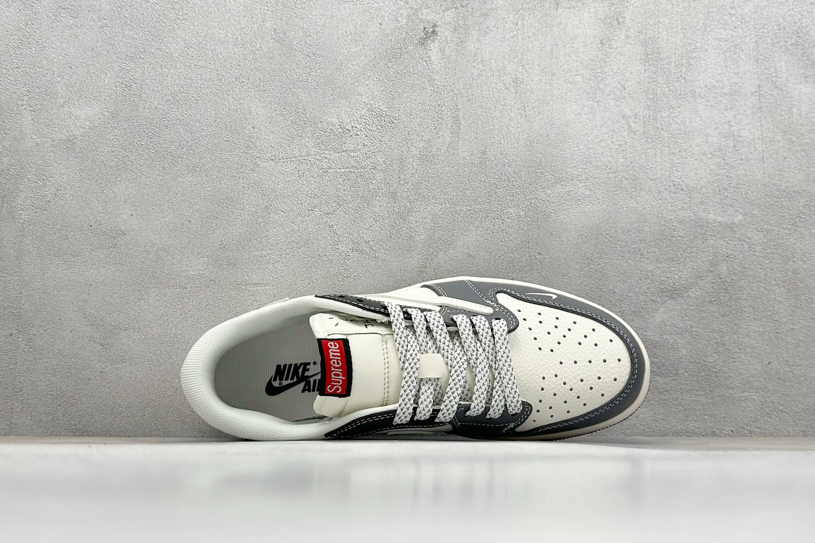 Travis Scott x Fragment Design x Air Jordan 1 Low SP AJ1 乔1 Supreme联名 米灰黑红尾 低帮文化休闲板鞋 QW5088-201