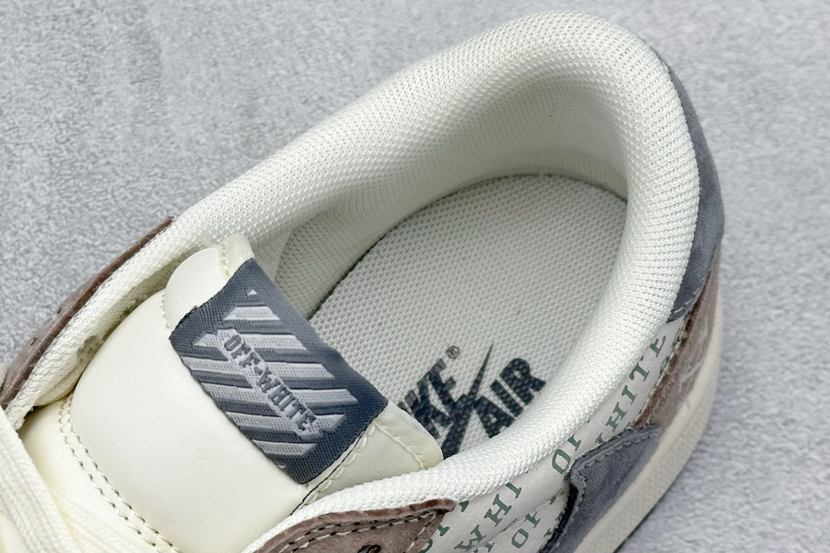 图片[8]-福利特价  Travis Scott x Fragment Design x Air Jordan 1 Low OG SP AJ1 OF联名-拿铁灰 低帮文化休闲板鞋  #多方联名合作融合了Travis Scott 独特的音乐风格，藤原浩个性的设计风格以及Jordan品牌的经典元素 使其成为一双具有独特身份和价值的鞋子 清新而立体的外观加上联名标识更突出了其独特身份 这种配色方案显示出活力和时尚感 在视觉上引人注目 鞋身的质感和细腻的细节处理使其显得高端而格调十足 这款“倒钩”联名是设计与创意完美结合 融合多方的个性风格是一款备受瞩目的潮流鞋款 货号：SJ2068-109  尺码：36 36.5 37.5 38 38.5 39 40 40.5 41 42 42.5 43 44 44.5 45-选品中心