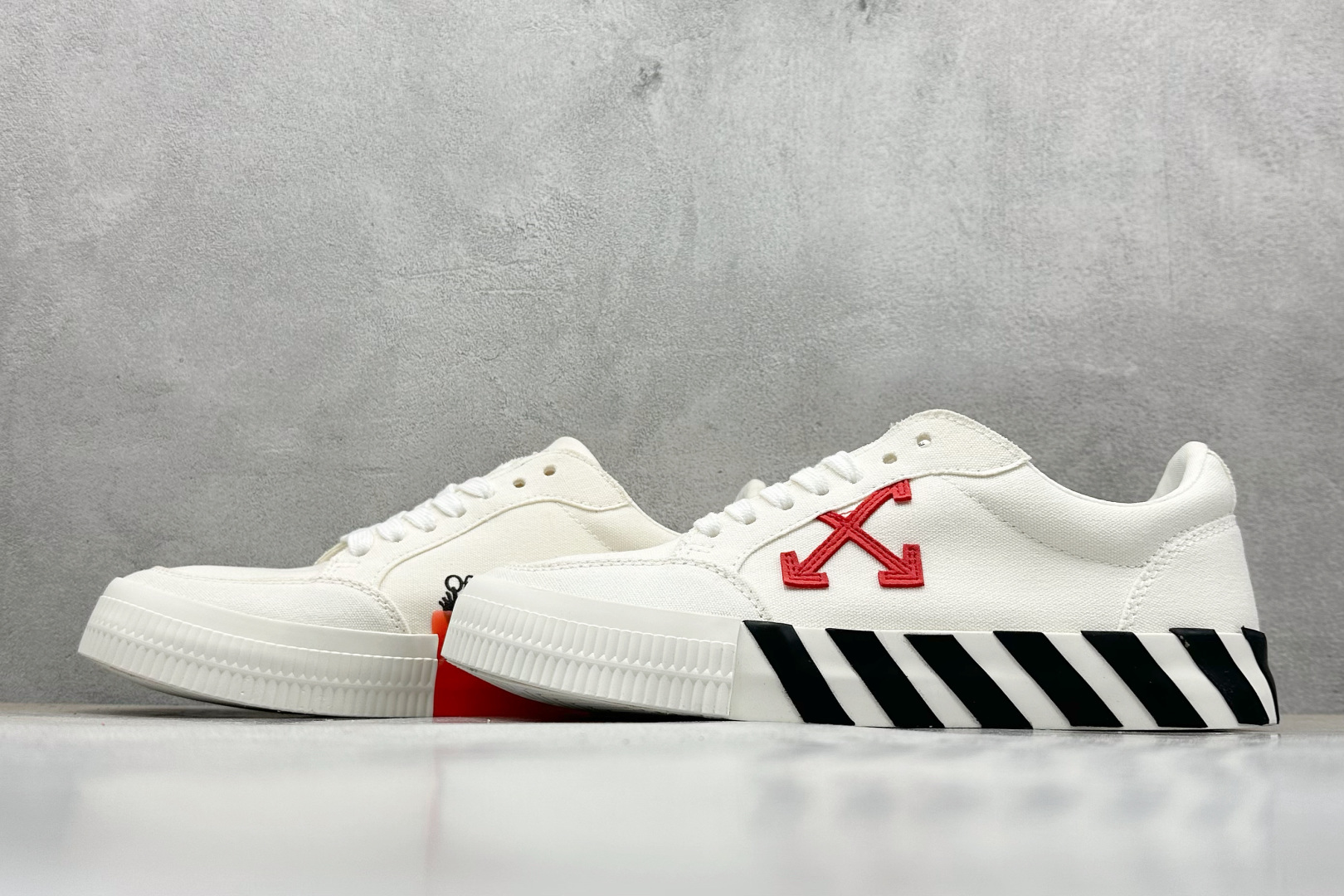 图片[5]-S版OFF-WHITE GYM SHOES LOVERS 舒适百搭防滑耐磨低帮帆布鞋  尺码：36 37 38 39 40 41 42 43 44 45 46 47-选品中心