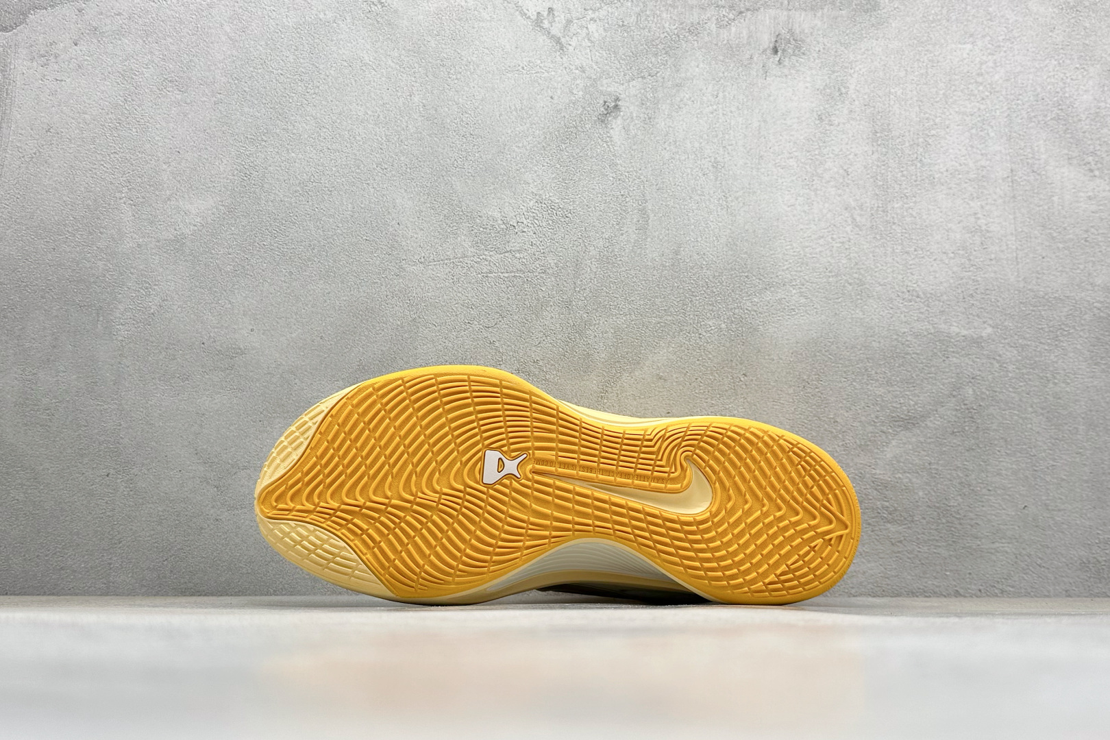 GJR版 Nike A'One 舒适百搭防滑耐磨低帮篮球鞋 FZ8605-701