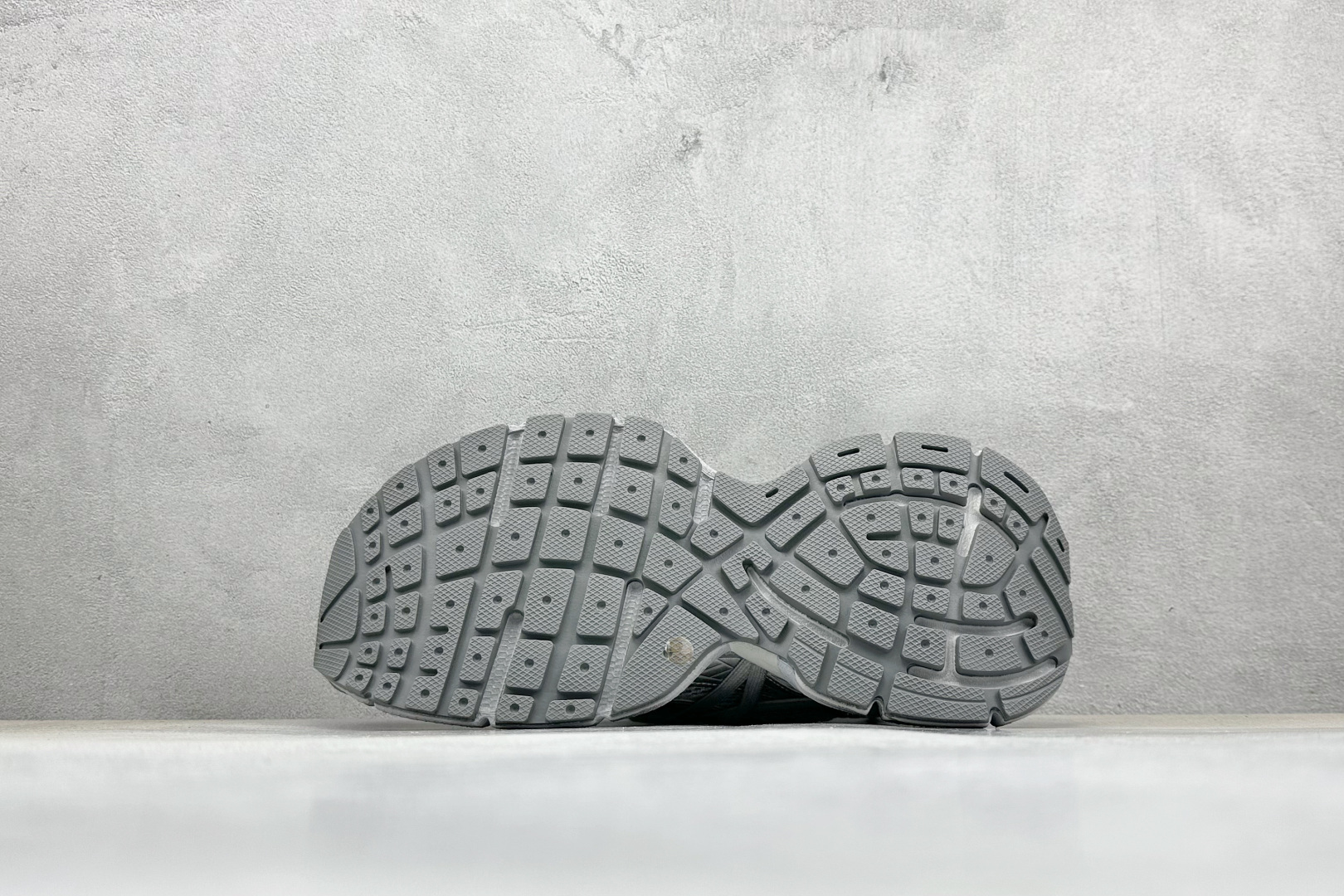 图片[4]-I8 巴黎十代 Balenciaga 巴黎世家 铁扣绑带Balenciaga Sneaker Tess s.Gomma 纯原版本 原装大盒 从里到外 一切百分百还原官方配置 顶级专供碾压市面一切真标版本 尺码：35-46-选品中心