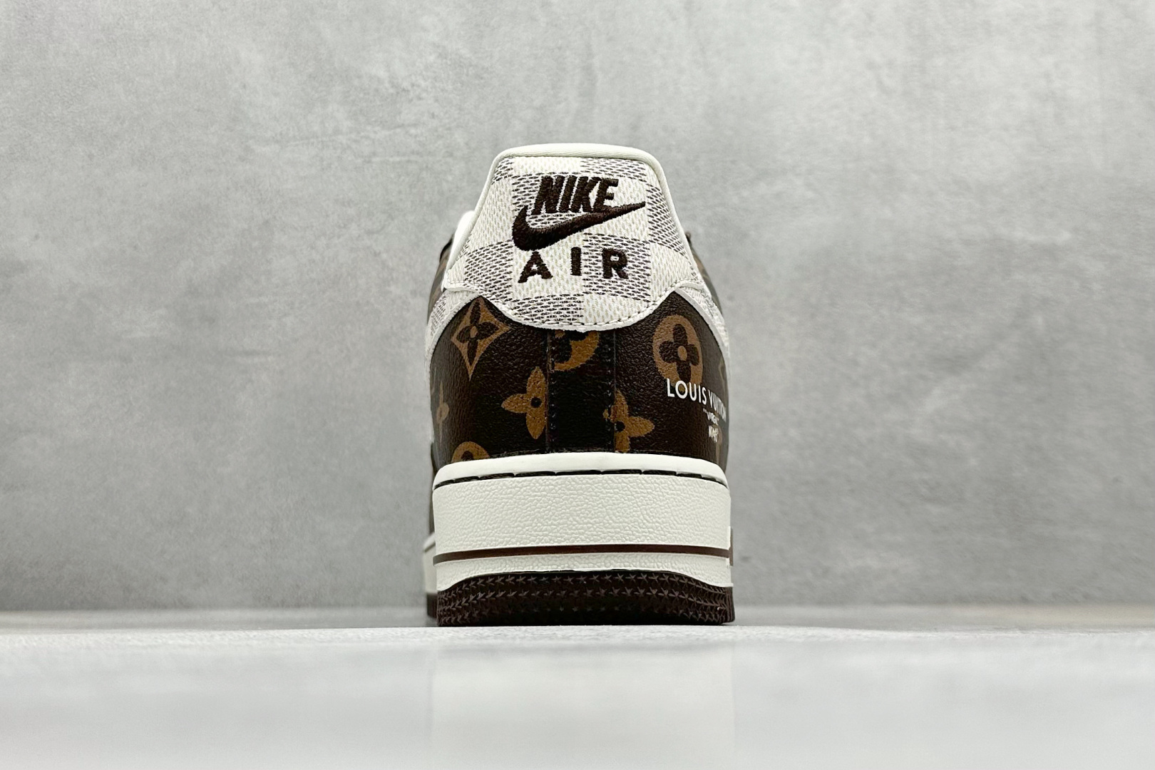 SC版Nike Air Force 1'07 Low LV联名 经典咖啡棕 空军一号低帮休闲板鞋 SC0601-558