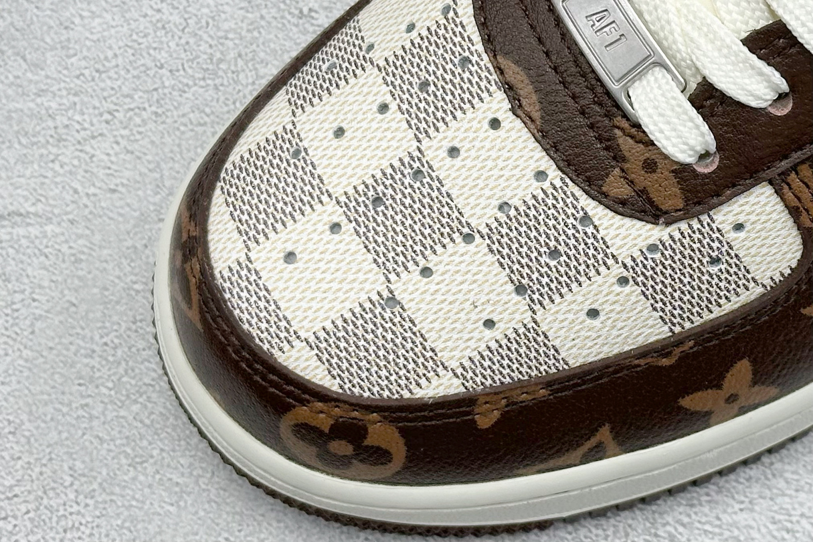 SC版Nike Air Force 1'07 Low LV联名 经典咖啡棕 空军一号低帮休闲板鞋 SC0601-558