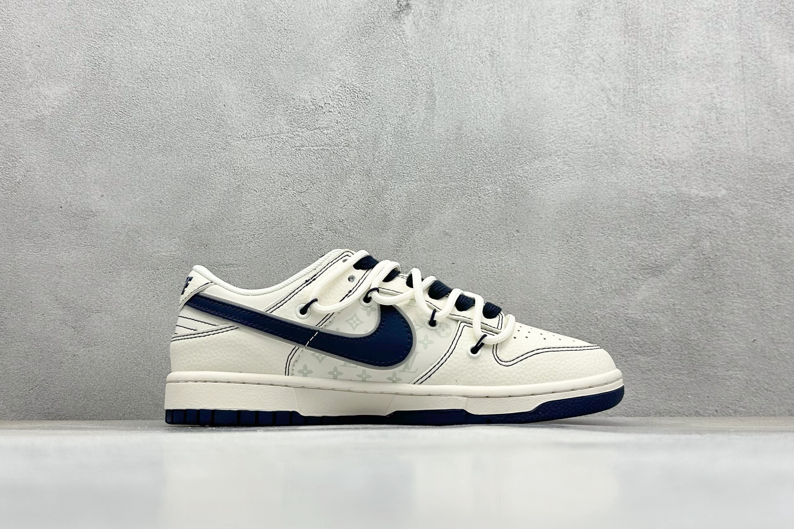 XC版Nike SB Dunk Low LV联名 海军蓝抽绳 低帮休闲板鞋 YX5066-370
