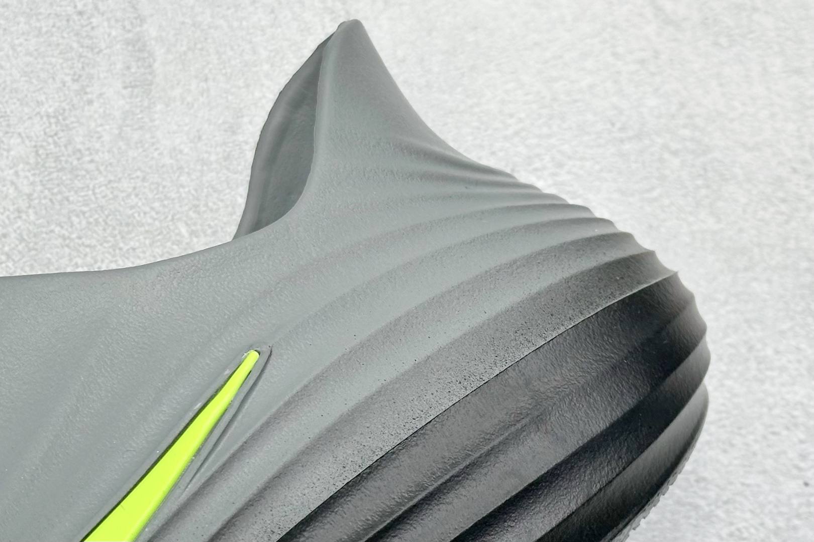 Nike ReactX Rejuven8 Slide 耐克夏日穿搭凉鞋 HV5060-003