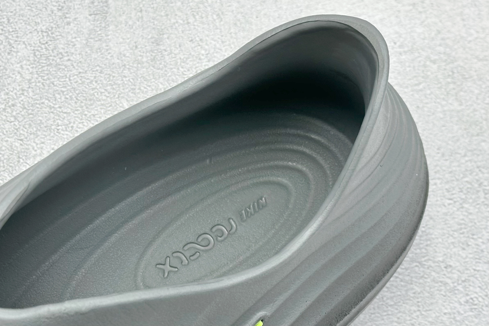 Nike ReactX Rejuven8 Slide 耐克夏日穿搭凉鞋 HV5060-003