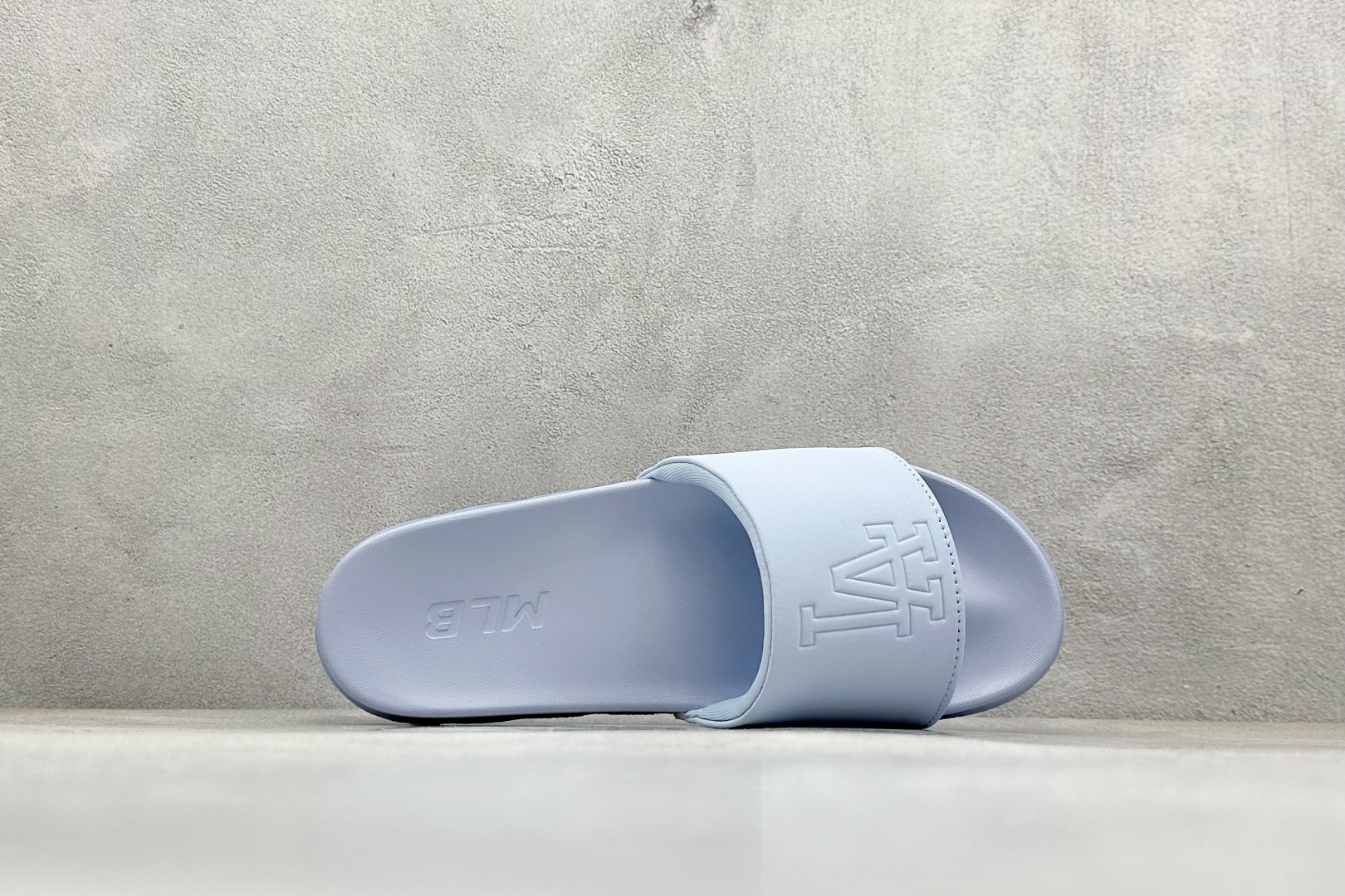 图片[3]-MLB 25夏季新款复古暗纹老花时尚休闲拖鞋 货号：36 36.5 37 38 38.5 39 40-选品中心