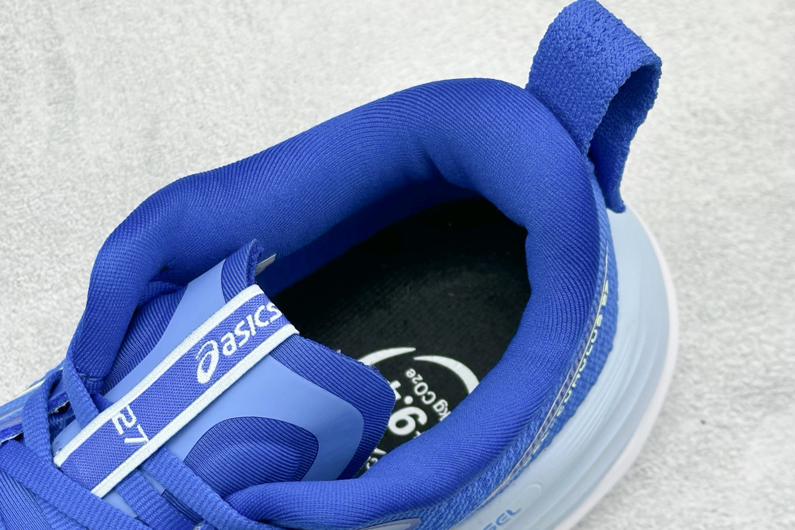 Asics Gel-Nimbus 27 舒适防滑耐磨低帮休闲跑步鞋 1011B772-400