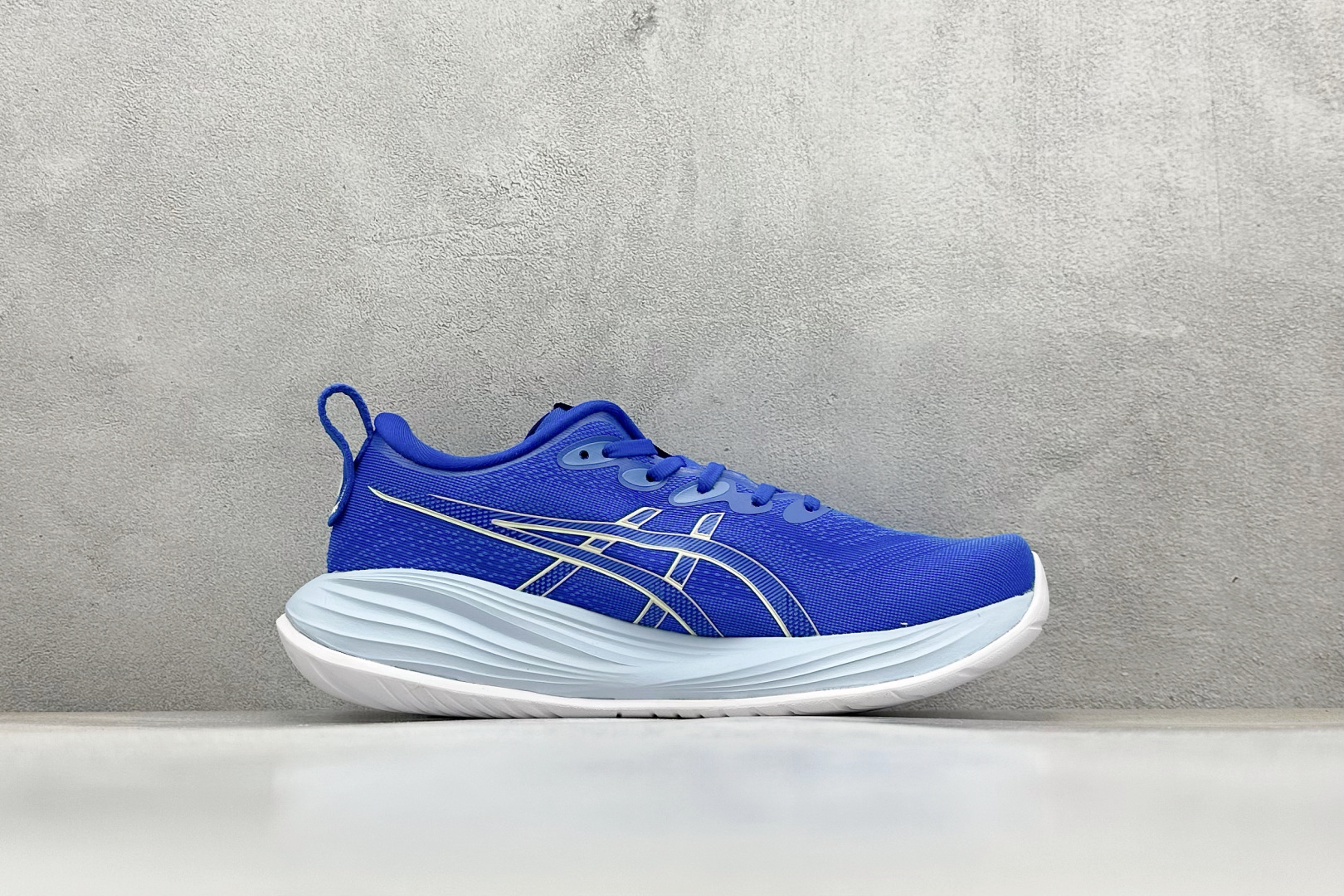 Asics Gel-Nimbus 27 舒适防滑耐磨低帮休闲跑步鞋 1011B772-400
