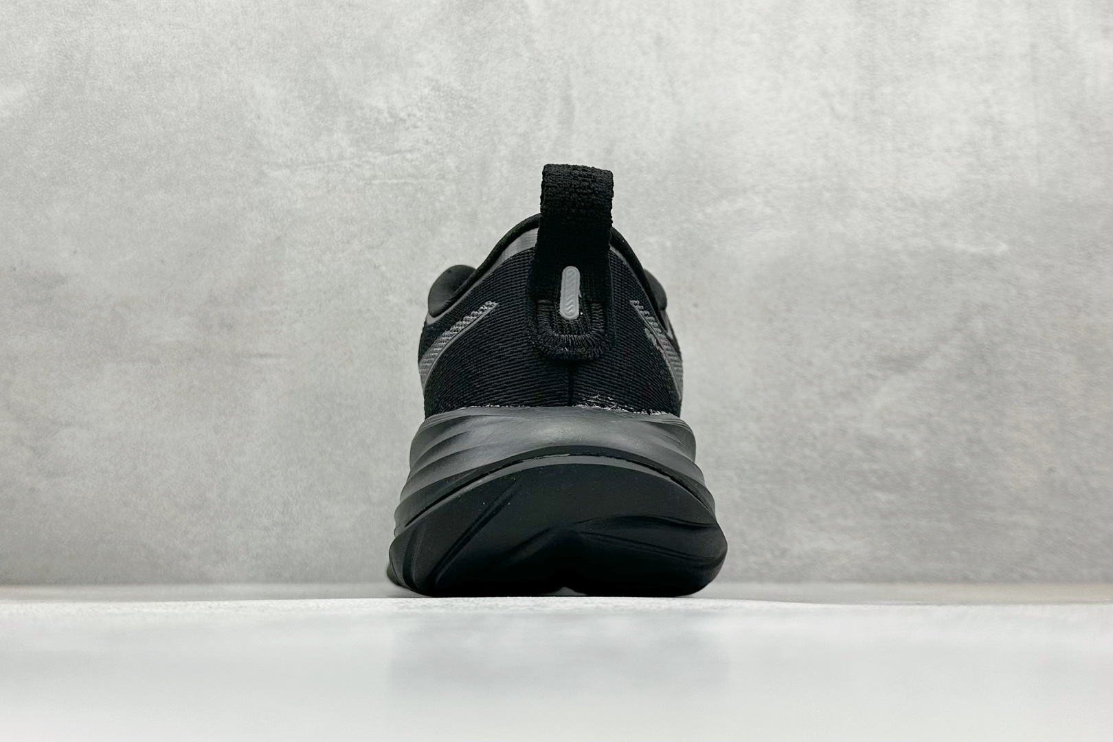Asics Gel-Nimbus 27 舒适防滑耐磨低帮休闲跑步鞋 1011B960-003