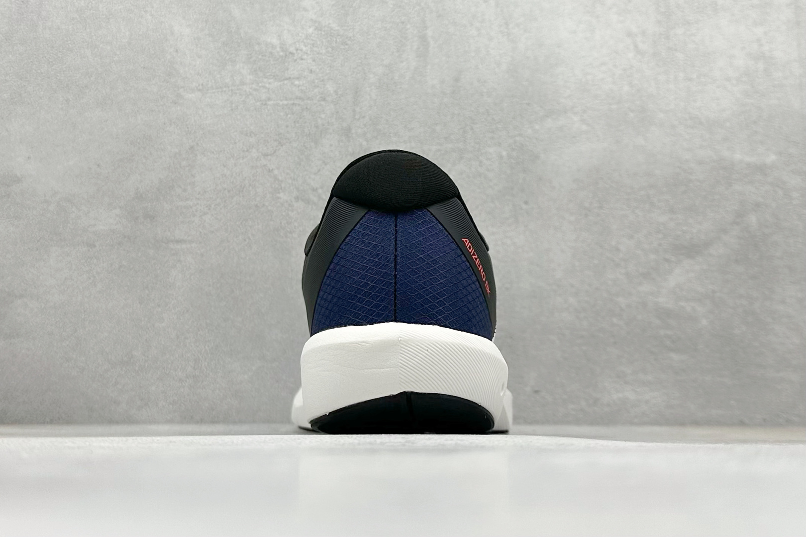 AdidAdizero BK 阿迪透气低帮跑步鞋 JP6515