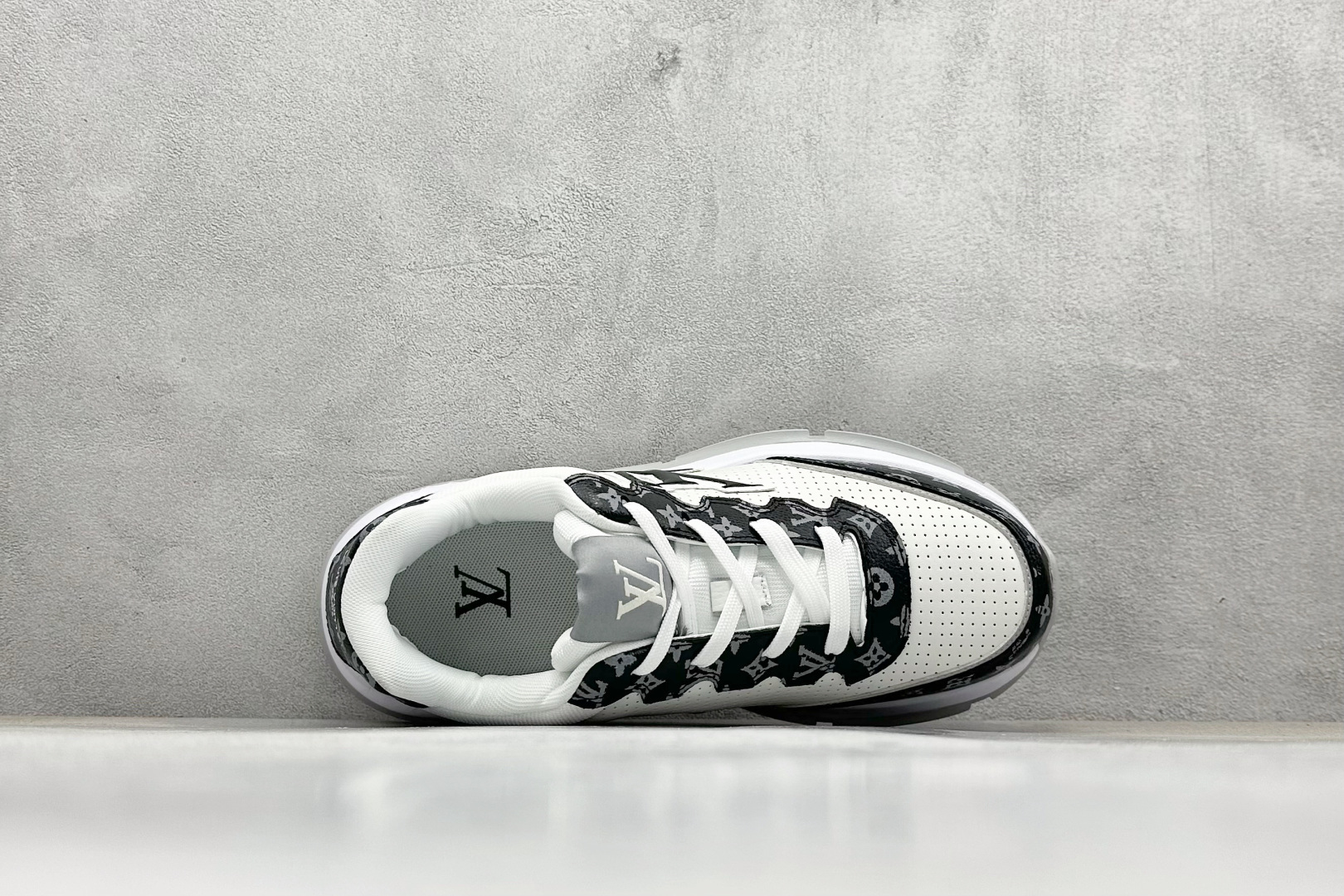 图片[3]-LV路易威登 Louis Vuitton Trainer Sneaker Low 低帮复古休闲运动文化百搭篮球板鞋 尺码：36-45-选品中心