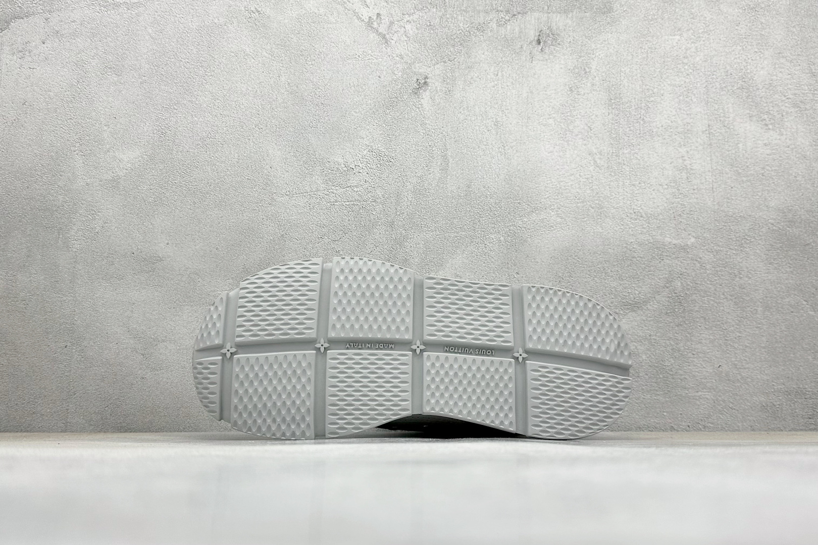 图片[4]-LV路易威登 Louis Vuitton Trainer Sneaker Low 低帮复古休闲运动文化百搭篮球板鞋 尺码：36-45-选品中心