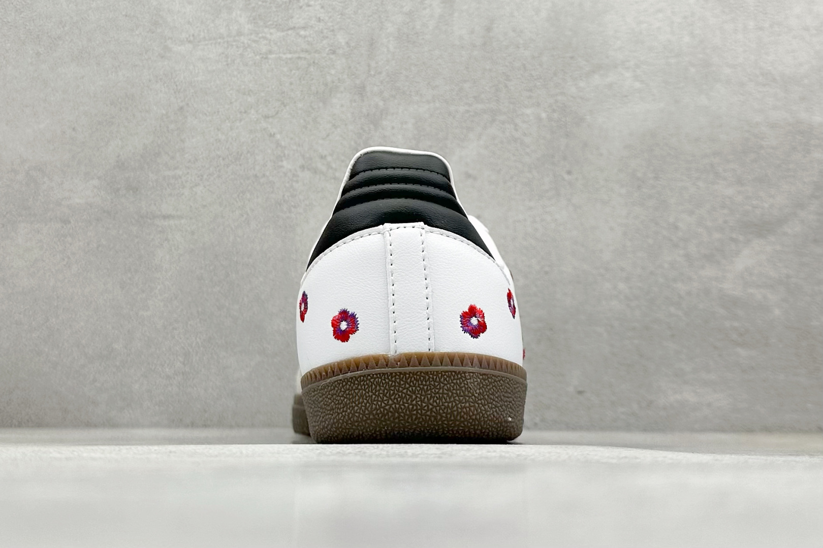 160 Adidoriginals Samba 灰白小花  IF4391