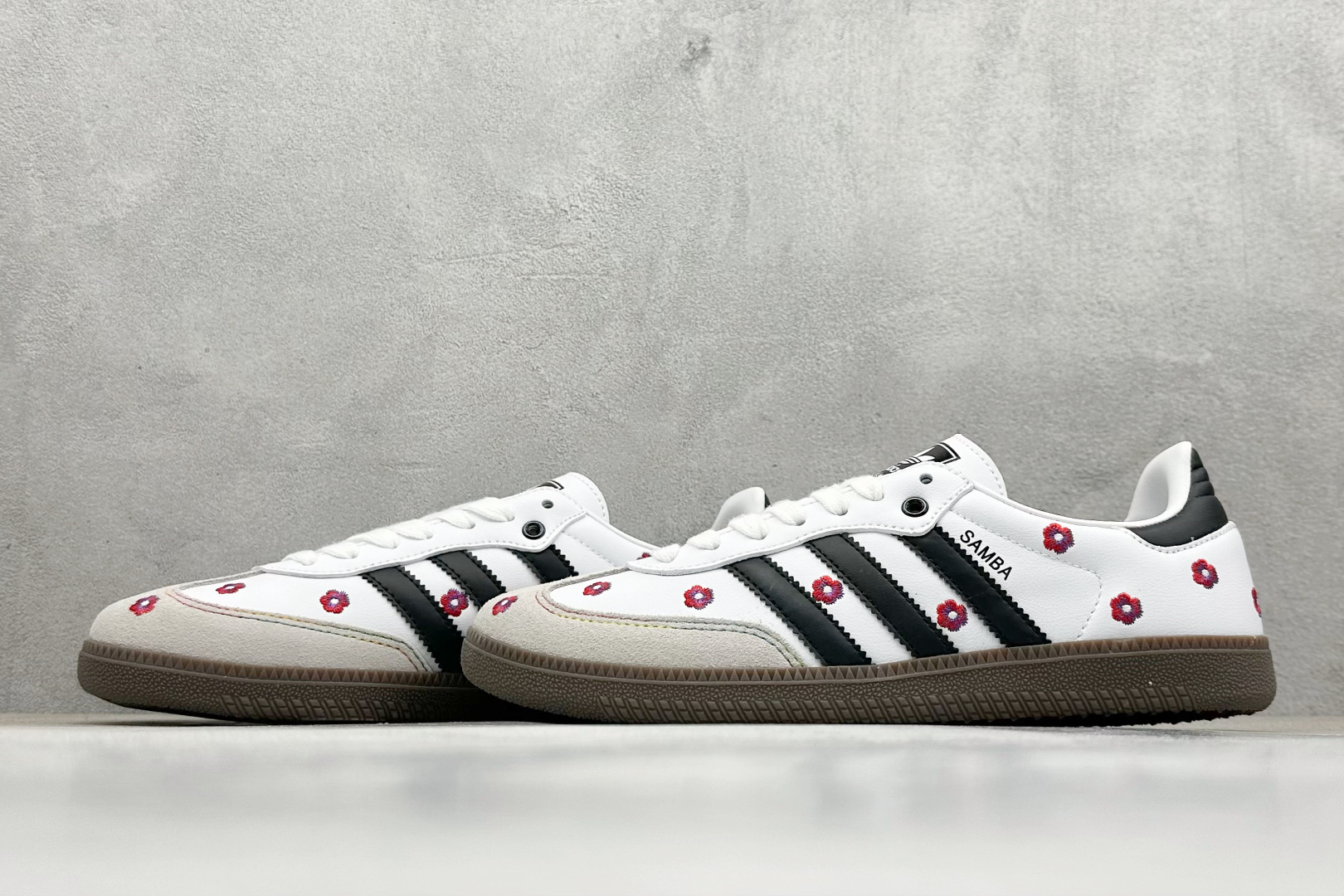 160 Adidoriginals Samba 灰白小花  IF4391