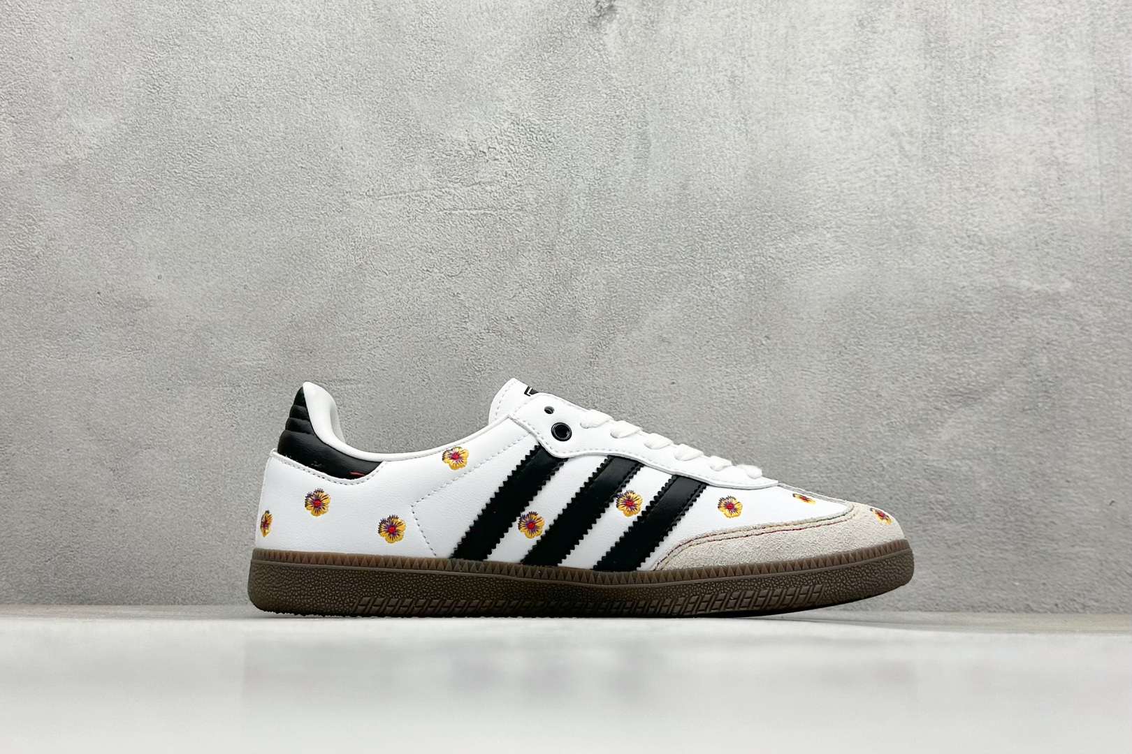 Adidoriginals Samba 灰白小花 IF4398