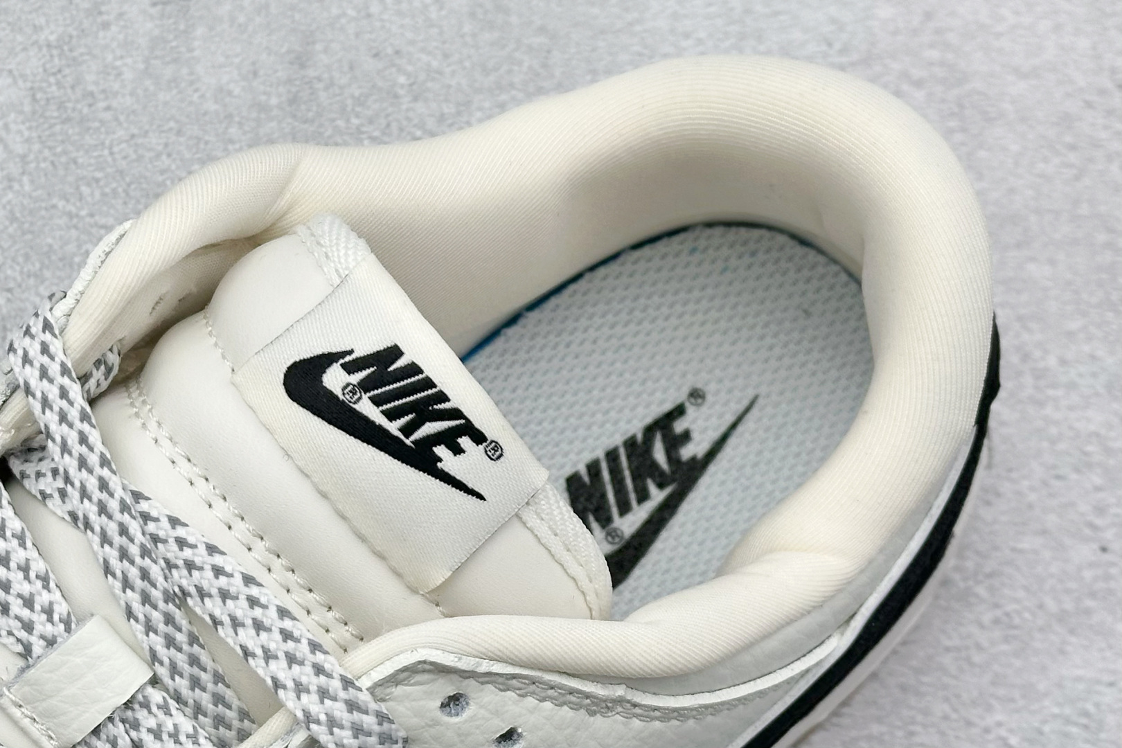 图片[8]-福利特价  Supreme x Nk SB Dunk Low 联名款米黑棕 周年高端定制 低帮休闲板鞋 #定制鞋盒 大厂纯原品质出货 超高清洁度 皮料切割干净无任何毛边 细节完美 货号：XH0923-151 尺码：36 36.5 37.5 38 38.5 39 40 40.5 41 42 42.5 43 44 44.5 45-选品中心