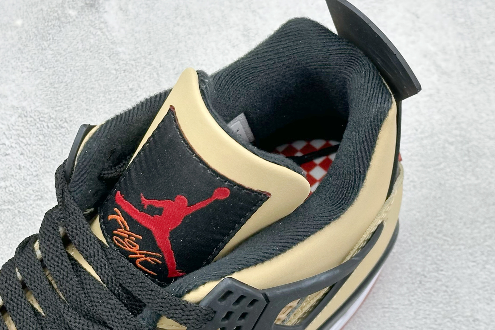 F版Air Jordan AJ4 Retro 卡其黑 IH2094-200