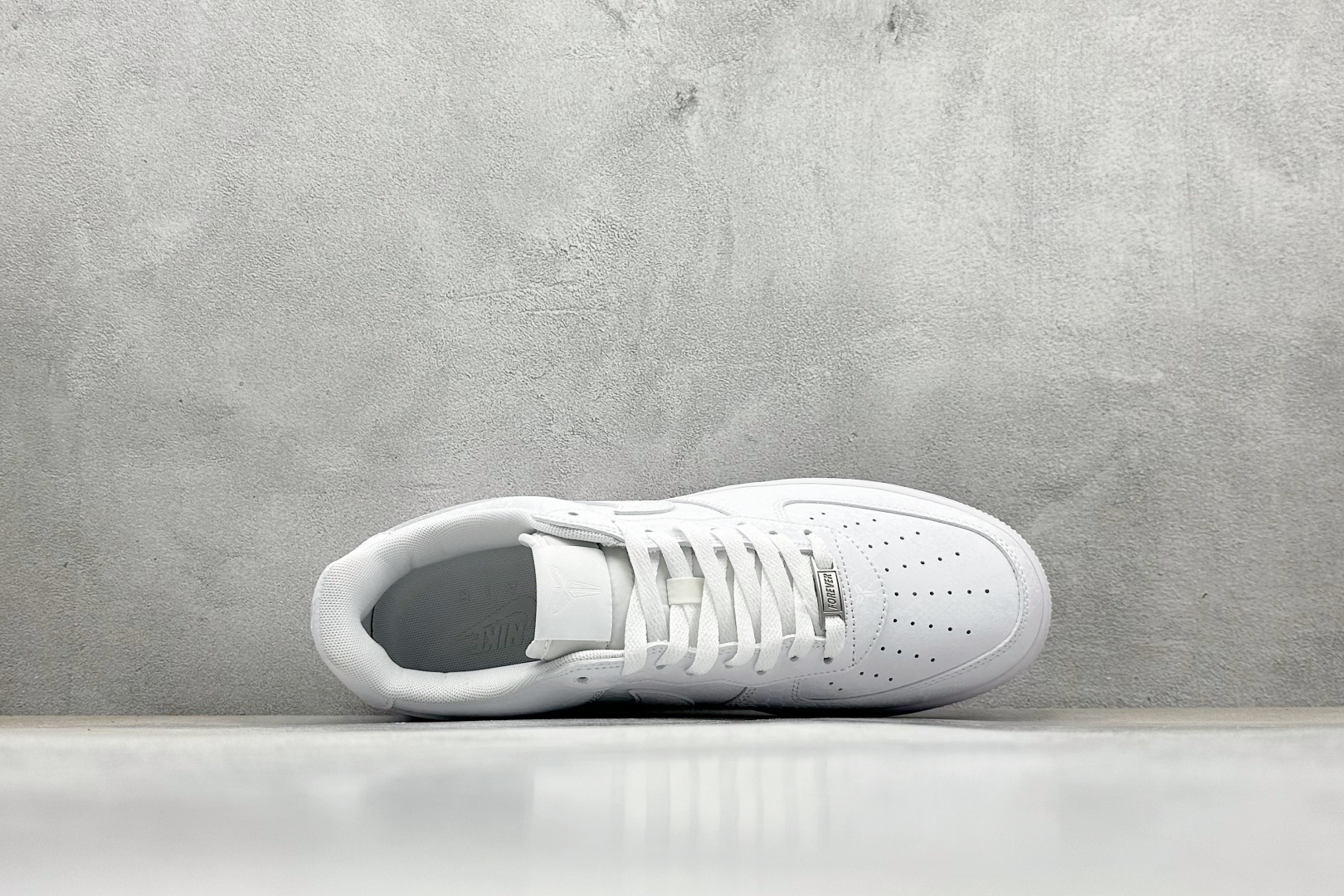 S2版Kobe x Nike Air Force 1'07 Low 科比 空军一号低帮休闲板鞋 IB0018-100