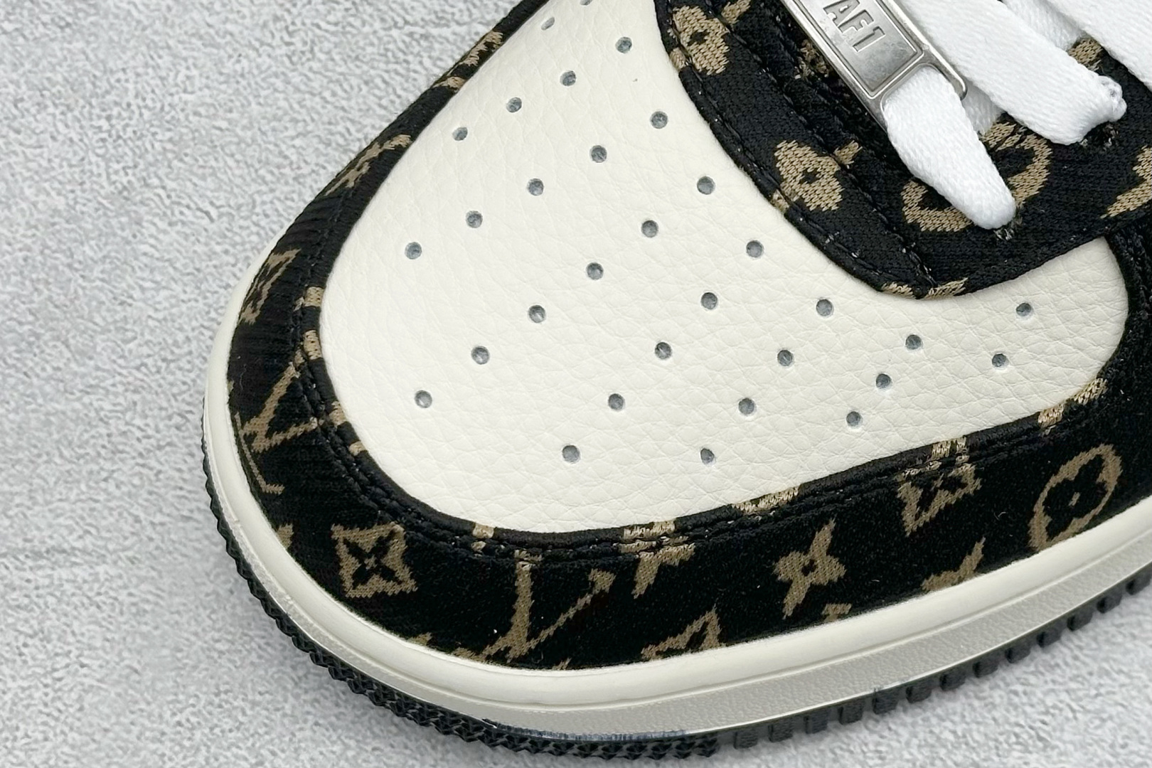 SC版Nike Air Force 1'07 Low LV联名 黑金织布 空军一号低帮休闲板鞋 BZ6880-104