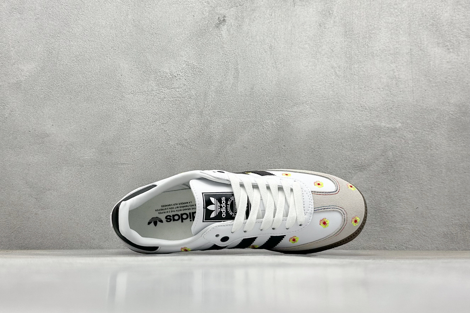 Adidoriginals Samba 灰白小花 IF4396