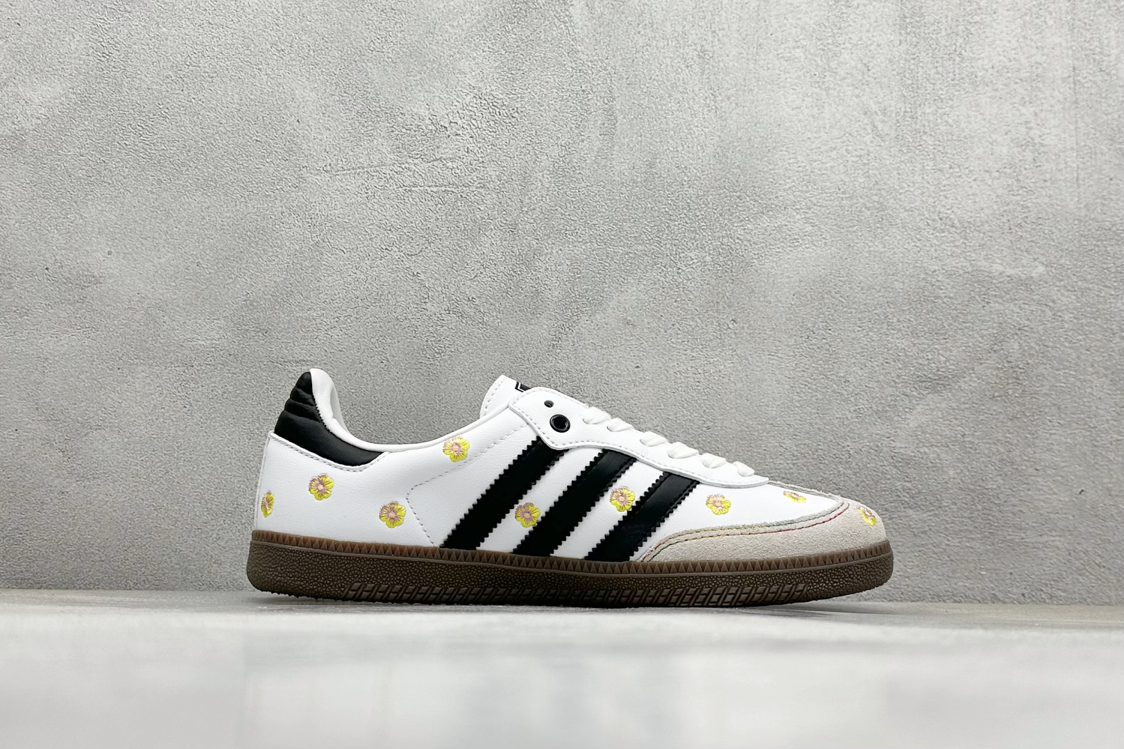 Adidoriginals Samba 灰白小花 IF4395