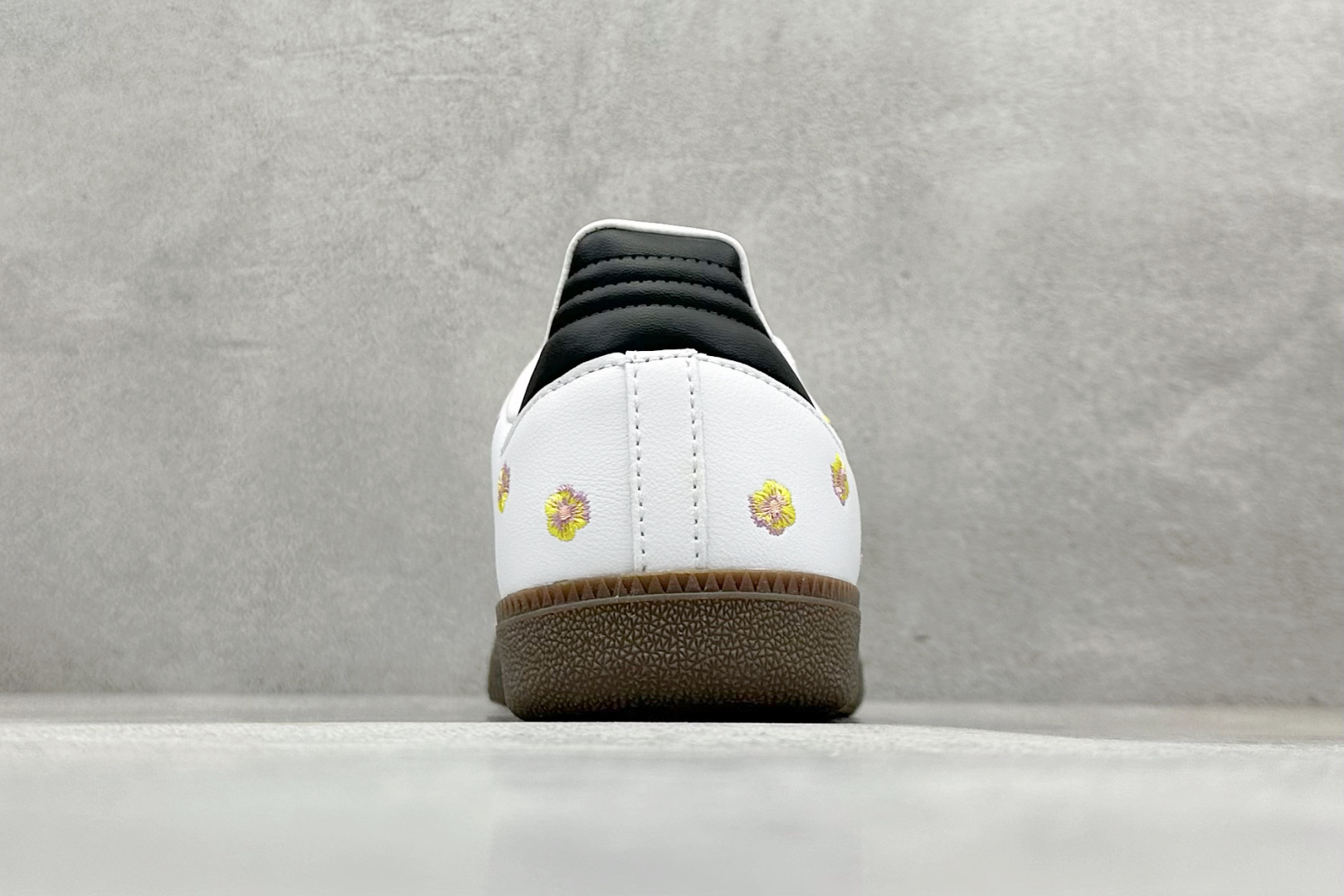 Adidoriginals Samba 灰白小花 IF4395