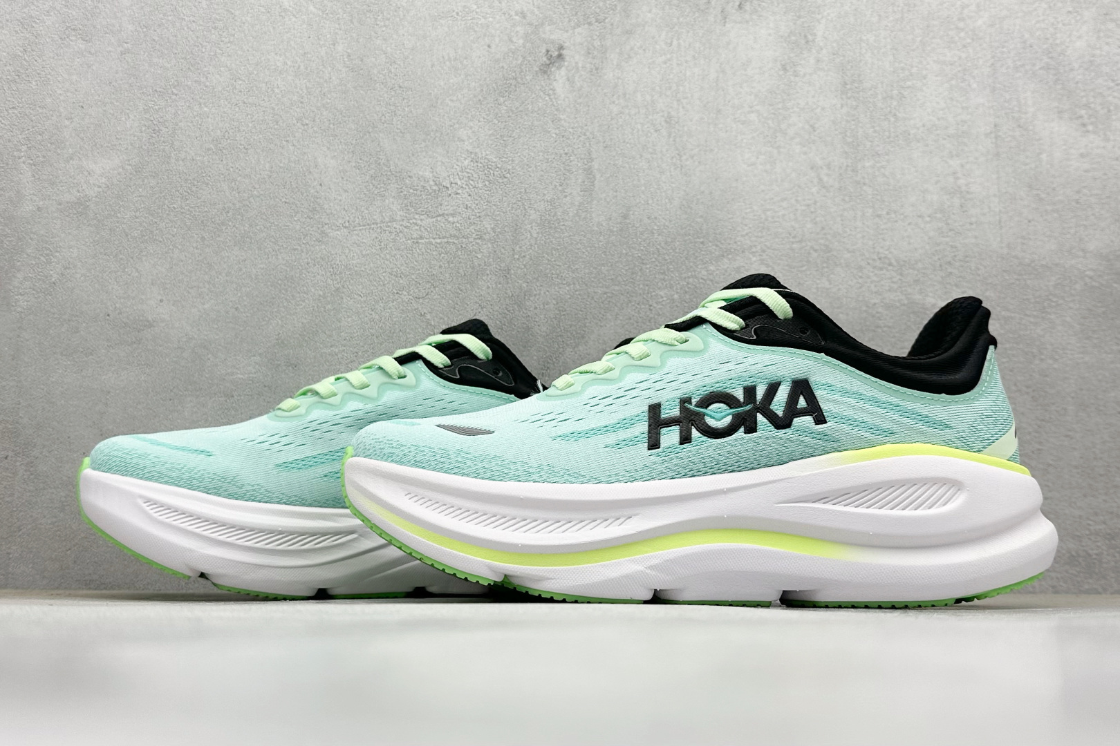 W版 HOKA ONE ONE Bondi 9 机能缓震跑鞋 1162011/LNMT
