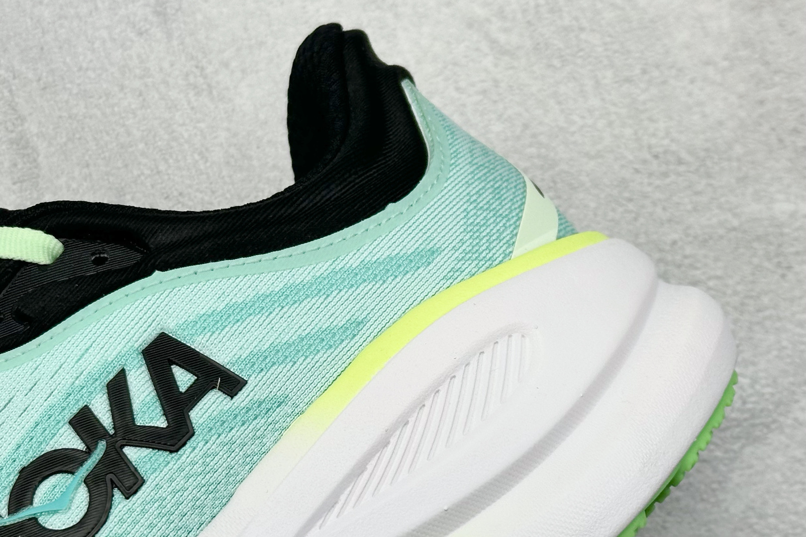 W版 HOKA ONE ONE Bondi 9 机能缓震跑鞋 1162011/LNMT