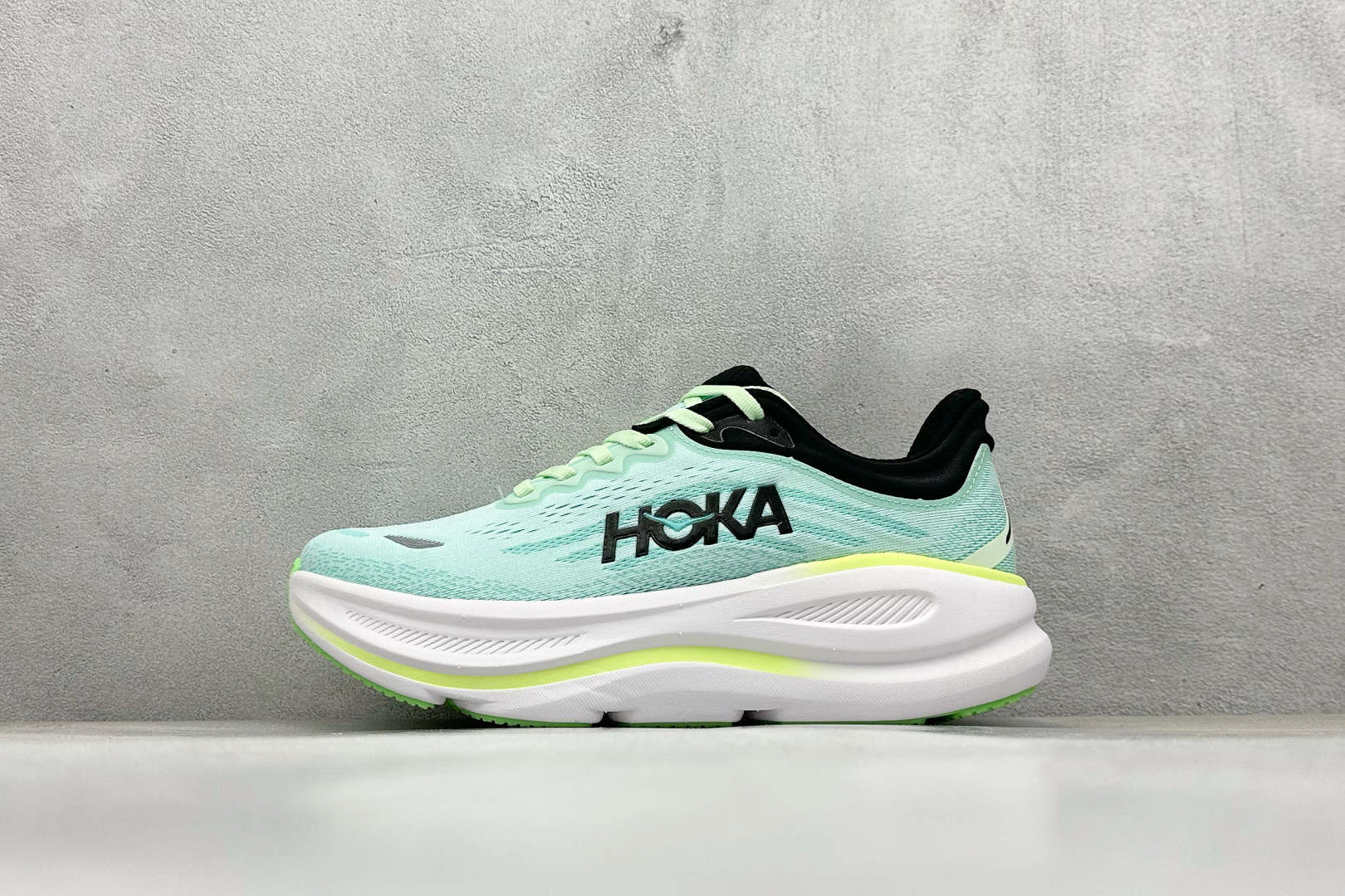 W版 HOKA ONE ONE Bondi 9 机能缓震跑鞋 1162011/LNMT