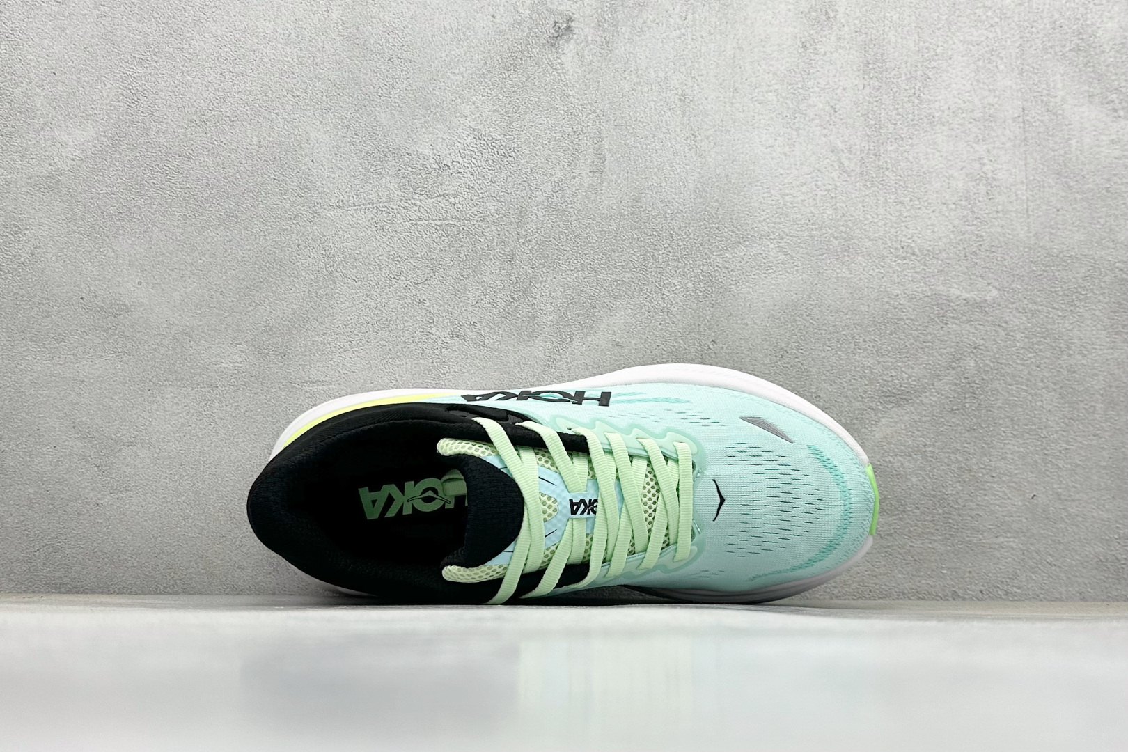 W版 HOKA ONE ONE Bondi 9 机能缓震跑鞋 1162011/LNMT