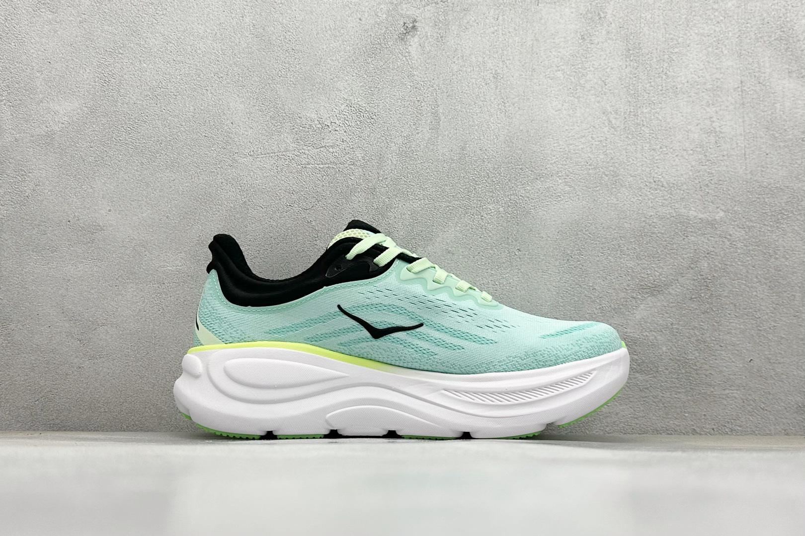 W版 HOKA ONE ONE Bondi 9 机能缓震跑鞋 1162011/LNMT