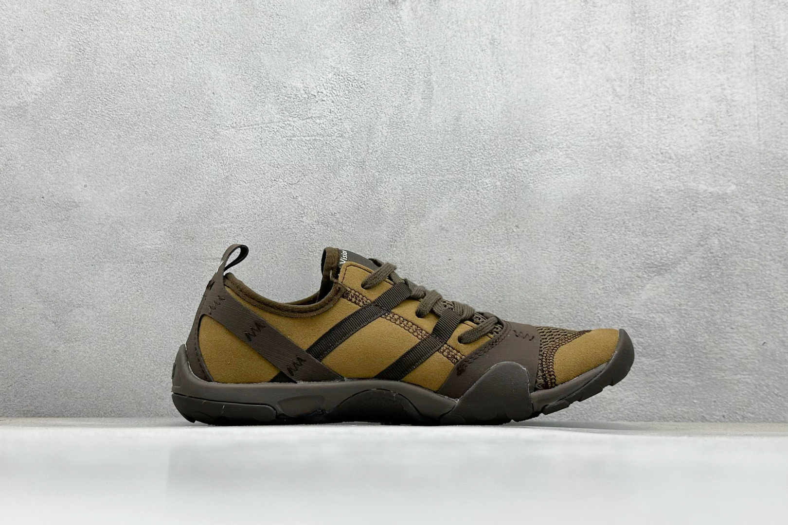 ISSEY MIYAKE/ x New Balance NB MT10O 舒适时尚 减震耐磨 低帮 生活休闲鞋 MT10ODN