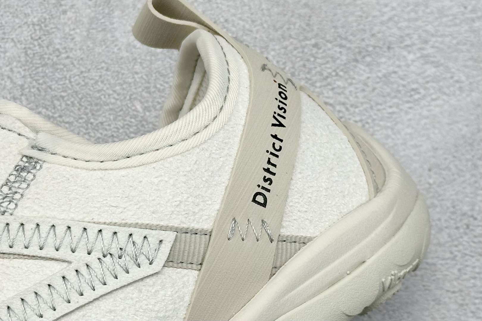 ISSEY MIYAKE/ x New Balance NB MT10O 舒适时尚 减震耐磨 低帮 生活休闲鞋 MT10ODI