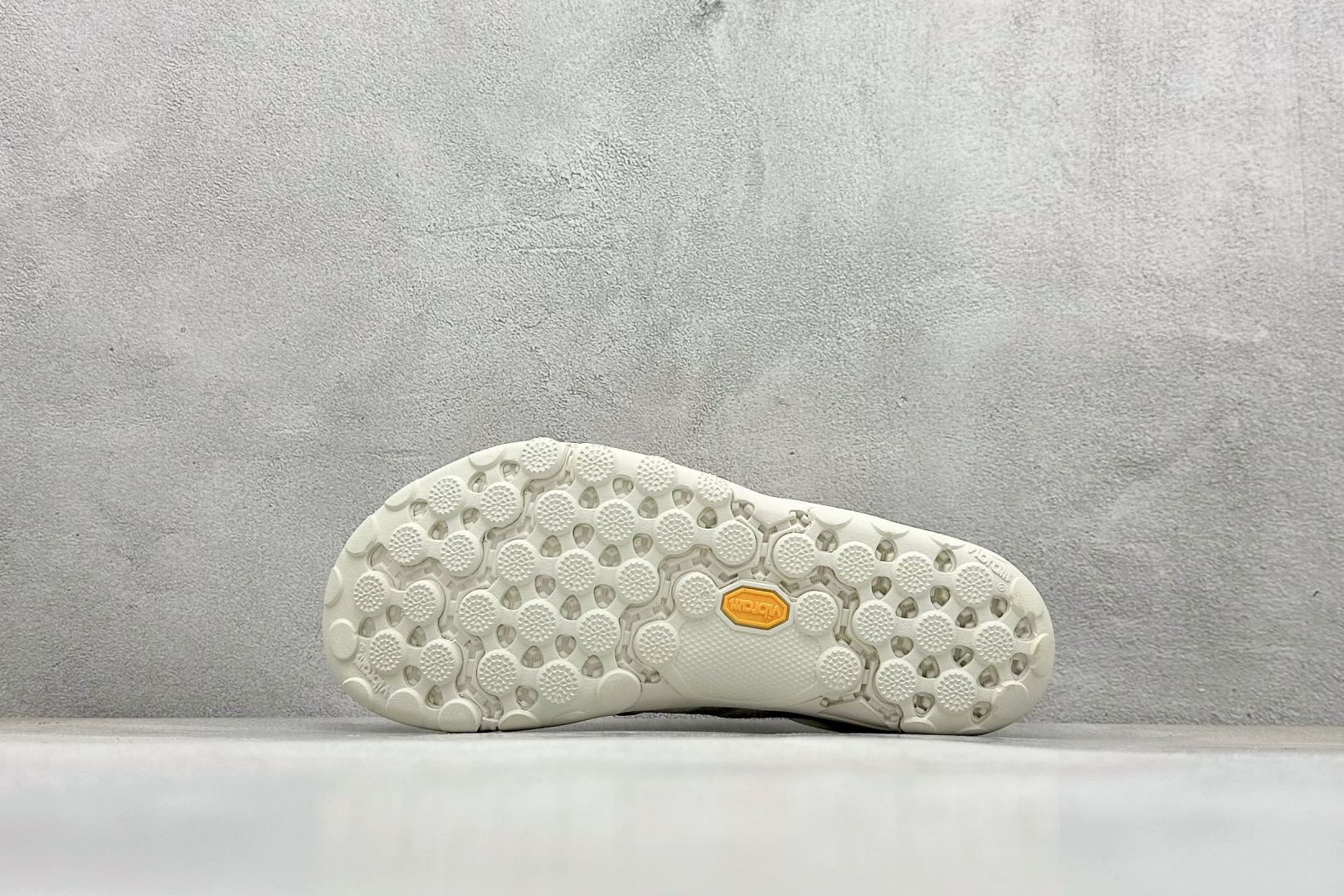 ISSEY MIYAKE/ x New Balance NB MT10O 舒适时尚 减震耐磨 低帮 生活休闲鞋 MT10ODI