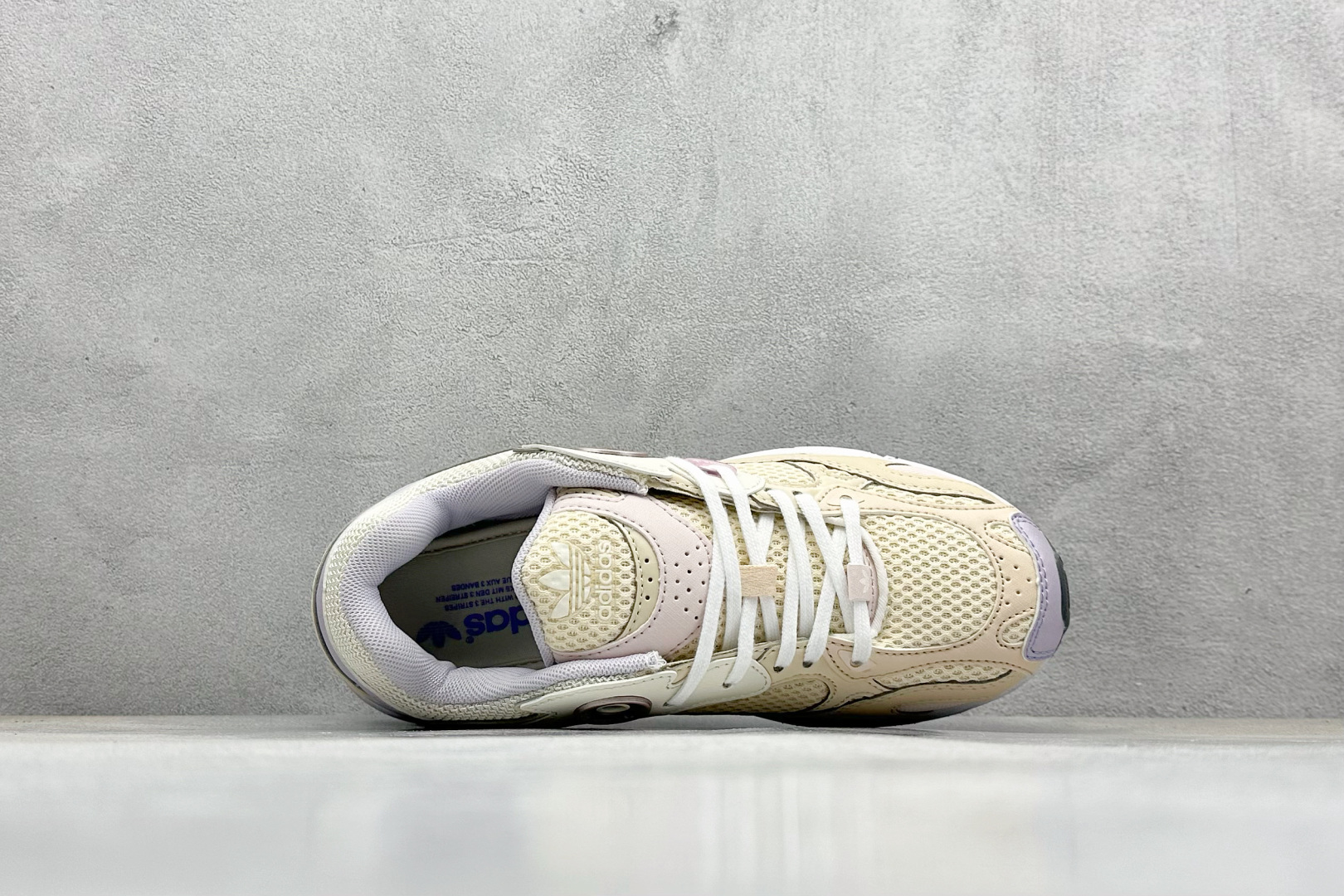Ad originals Astir 耐磨舒适低帮运动休闲鞋 JH7351